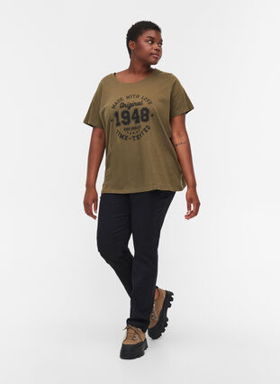 T-Shirt aus Bio-Baumwolle mit Printdetails, Ivy Green, Model image number 2
