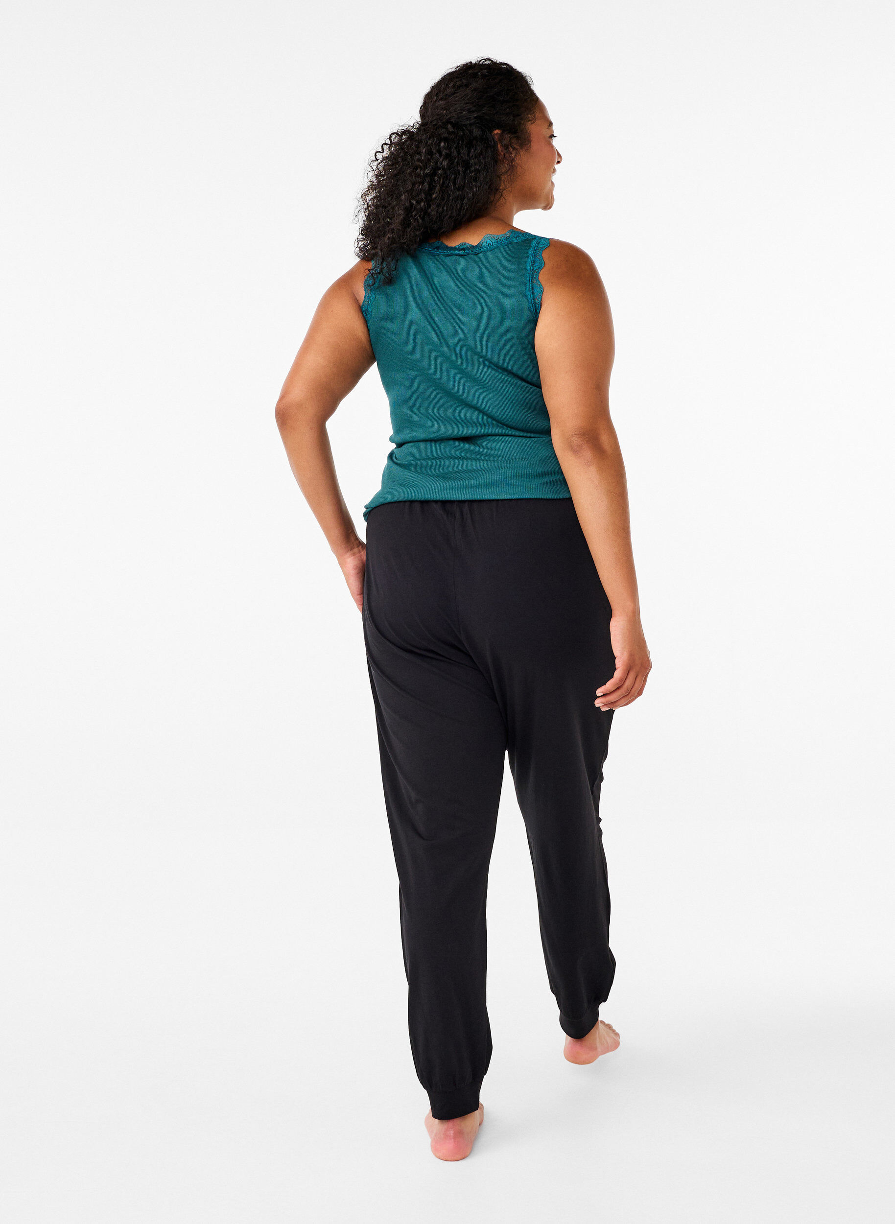 Zizzi Pyjama aus Baumwolle, Schwarz, Model image number 1