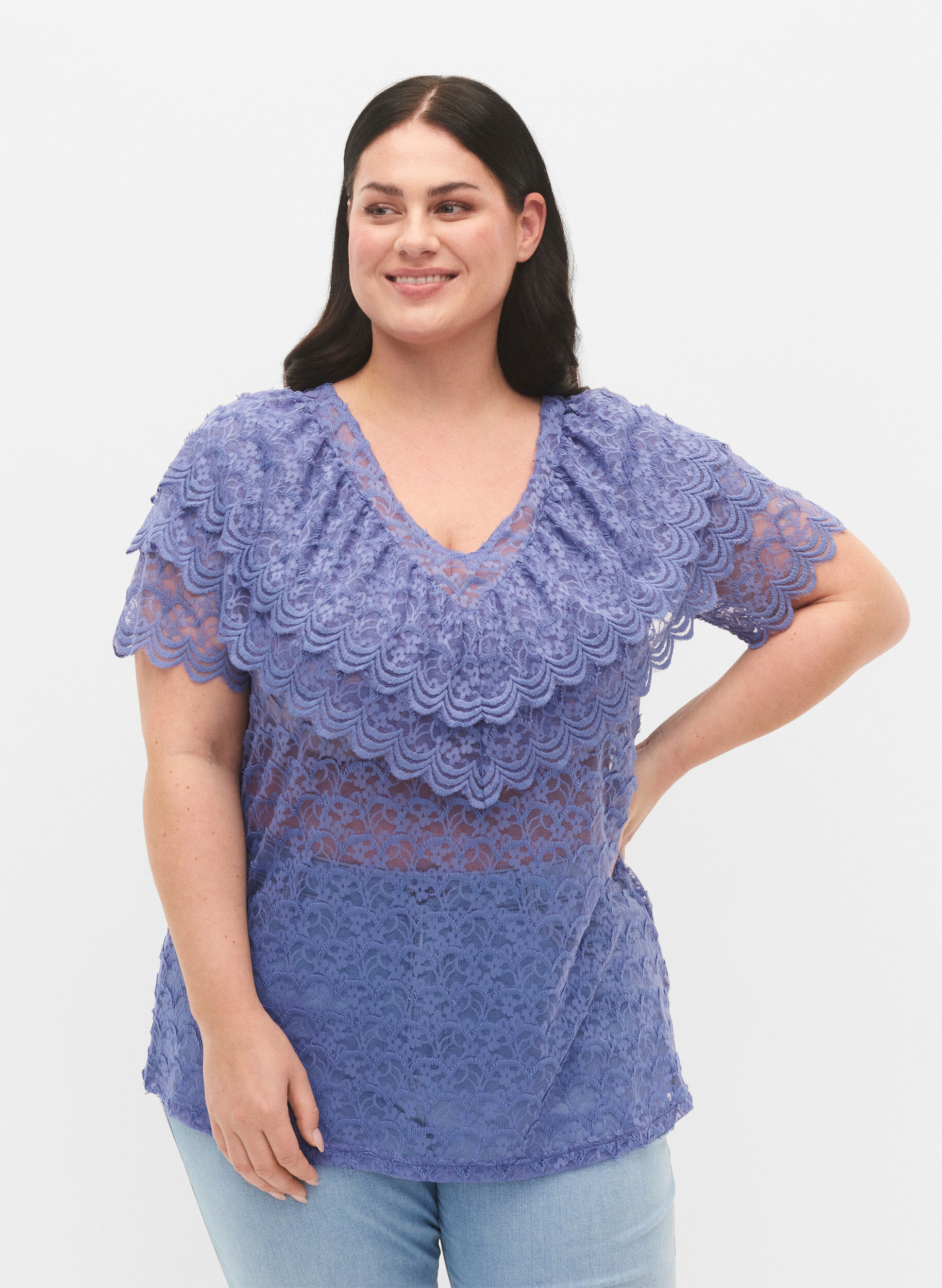 Zizzi Kurz&auml;rmelige Bluse mit R&uuml;schen, lila, Model image number 0