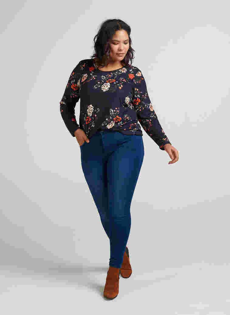 Super Slim Amy Jeans mit hoher Taille, Blue denim, Model image number 1