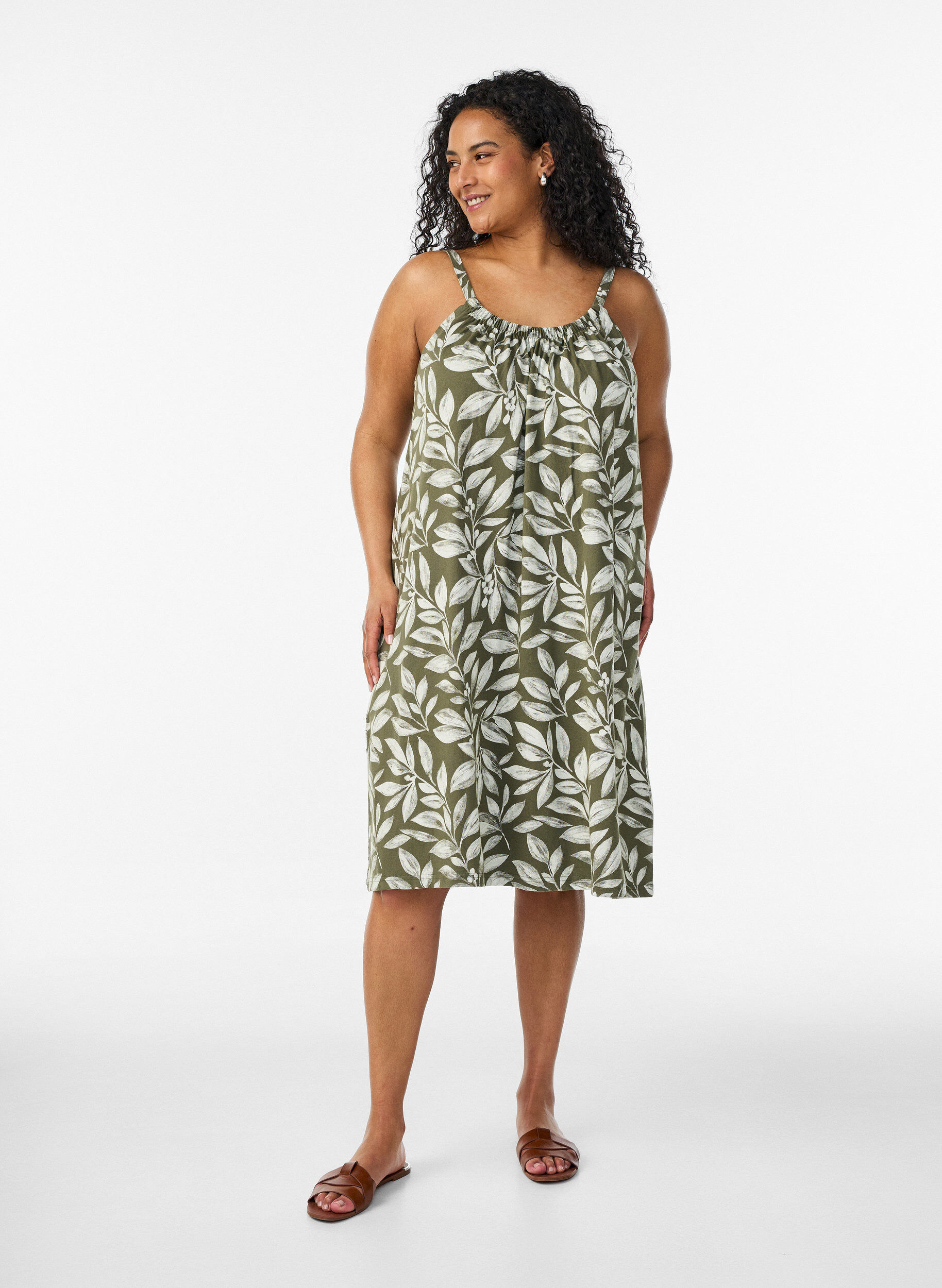ZizziMidi-Tr&auml;gerkleid aus Bio-Baumwolle, Gr&uuml;n, Model image number 1