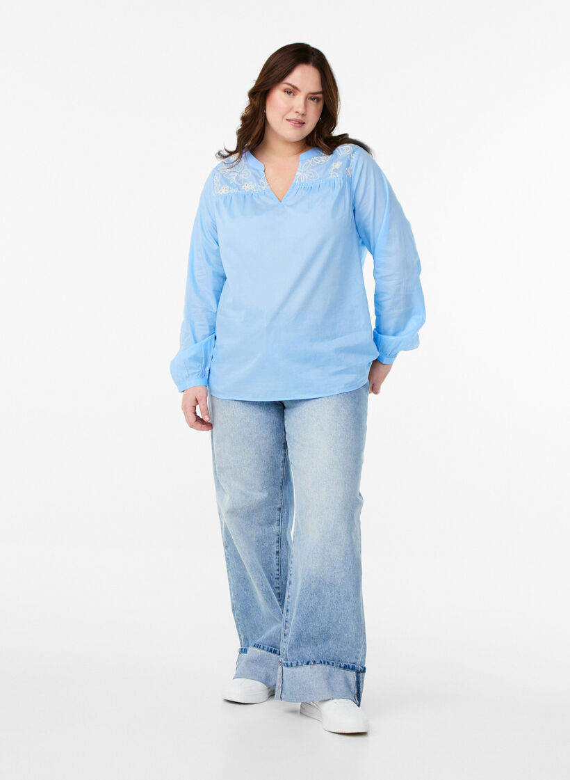 Bluse mit Stickereidetails, Blau, Model image number 1