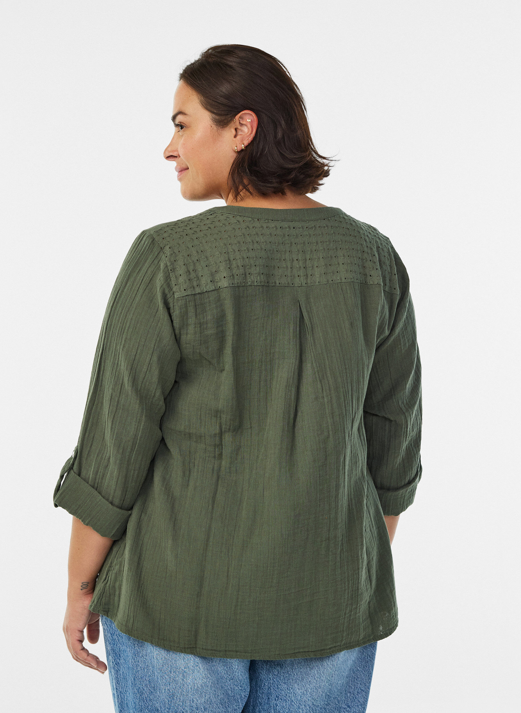 ZizziBluse aus Baumwollmusselin mit Lochstickerei, Gr&uuml;n, Model image number 2