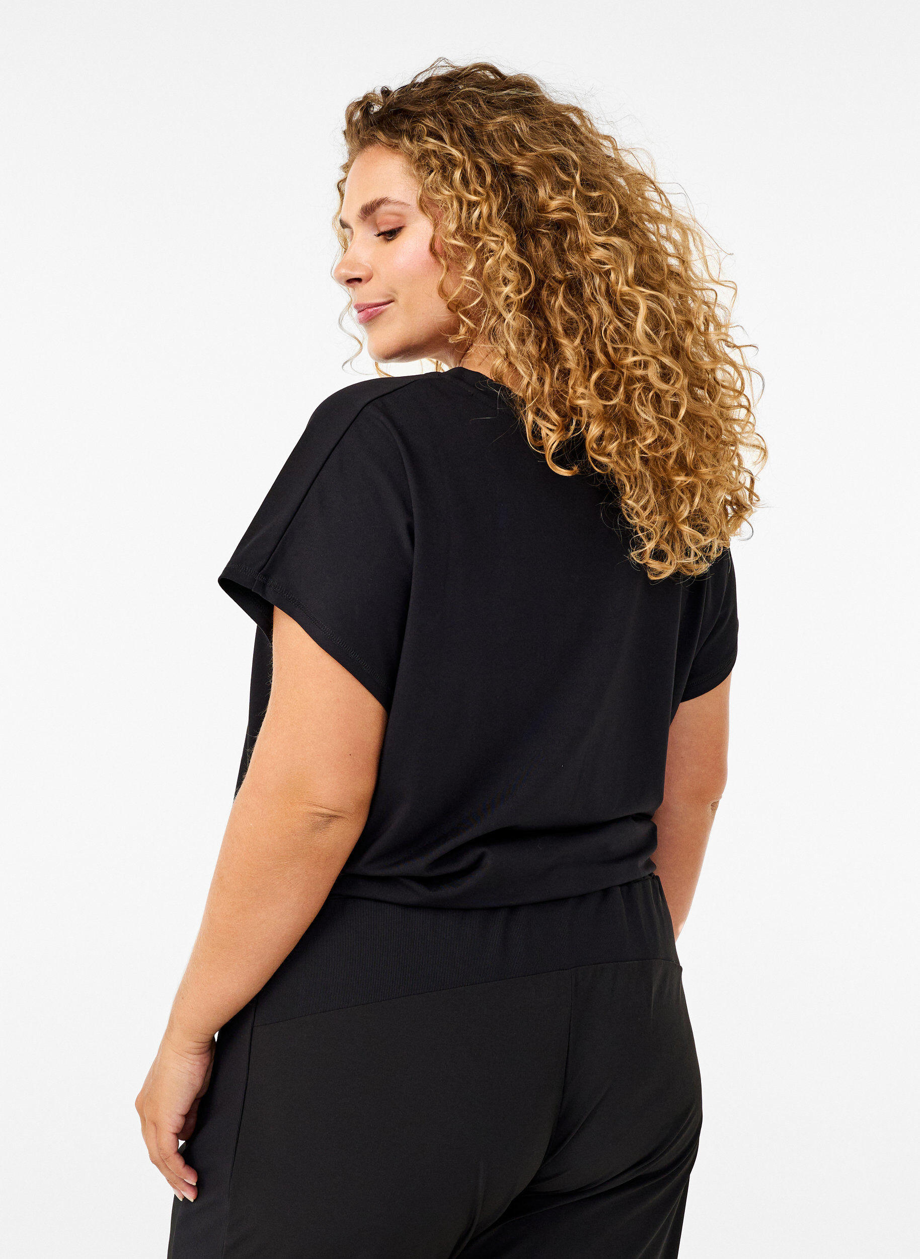 Zizzi T-Shirt f&uuml;r das Training, mit V-Ausschnitt, Black, Model image number 1