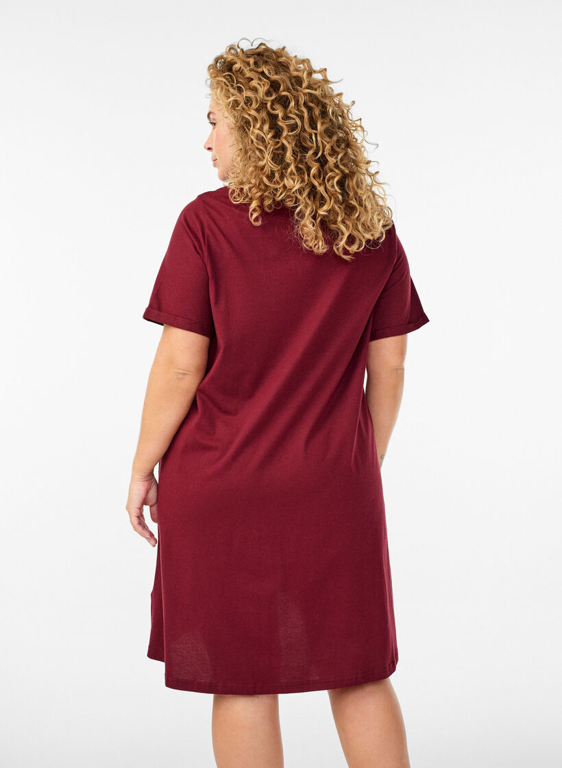 Kurz&auml;rmeliges Nachthemd aus Bio-Baumwolle, Rot, Model image number 2