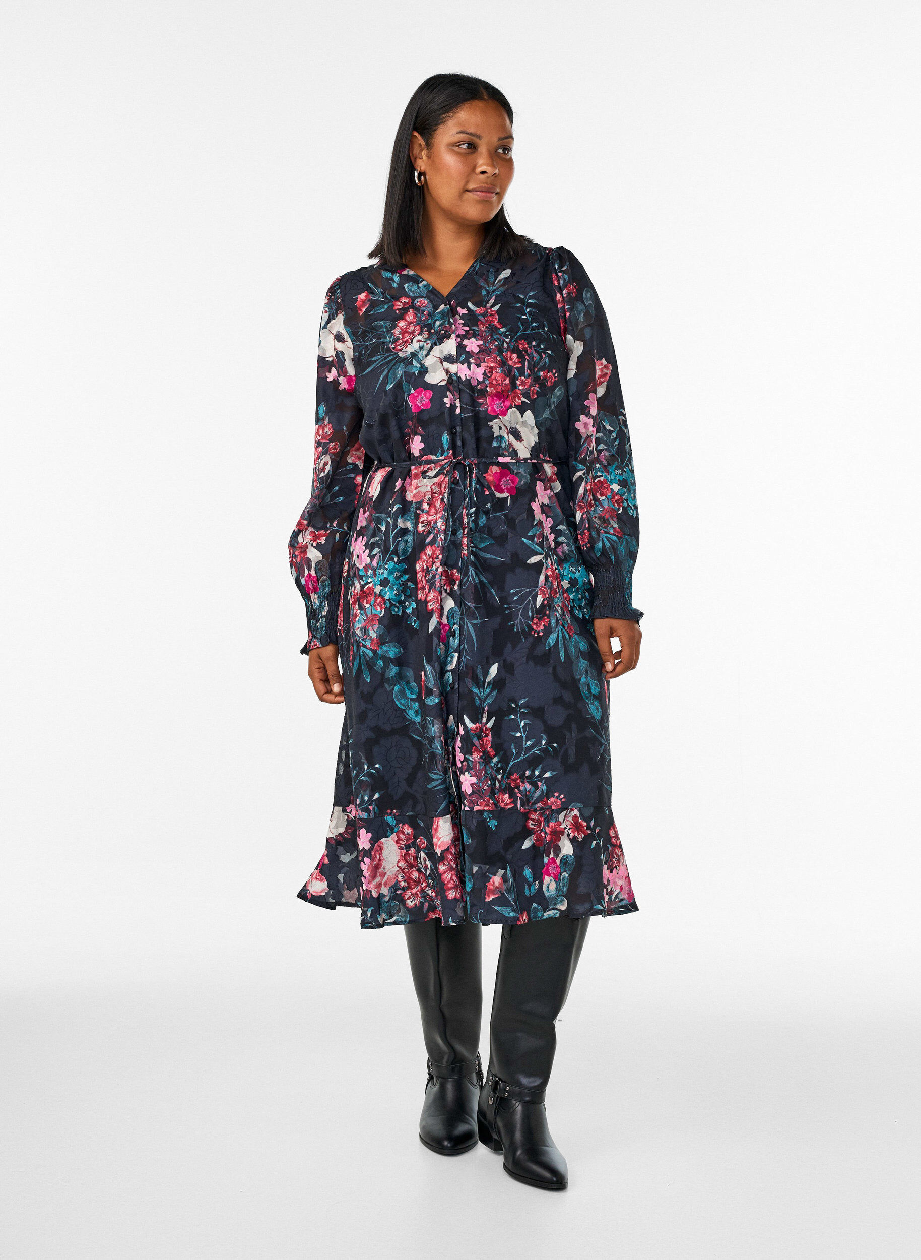 ZizziGebl&uuml;mtes Midikleid mit Webstruktur und Bindeg&uuml;rtel, Schwarz, Model image number 0
