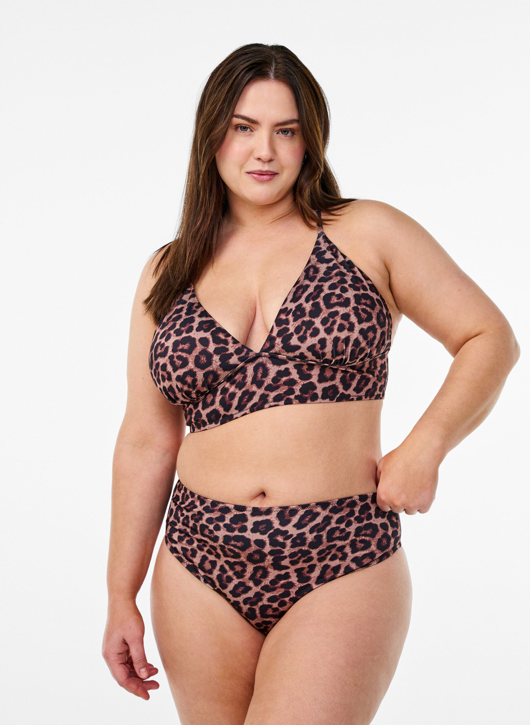 Zizzi Gebl&uuml;mtes Bikinioberteil mit Bindeverschluss, Braun, Model image number 1
