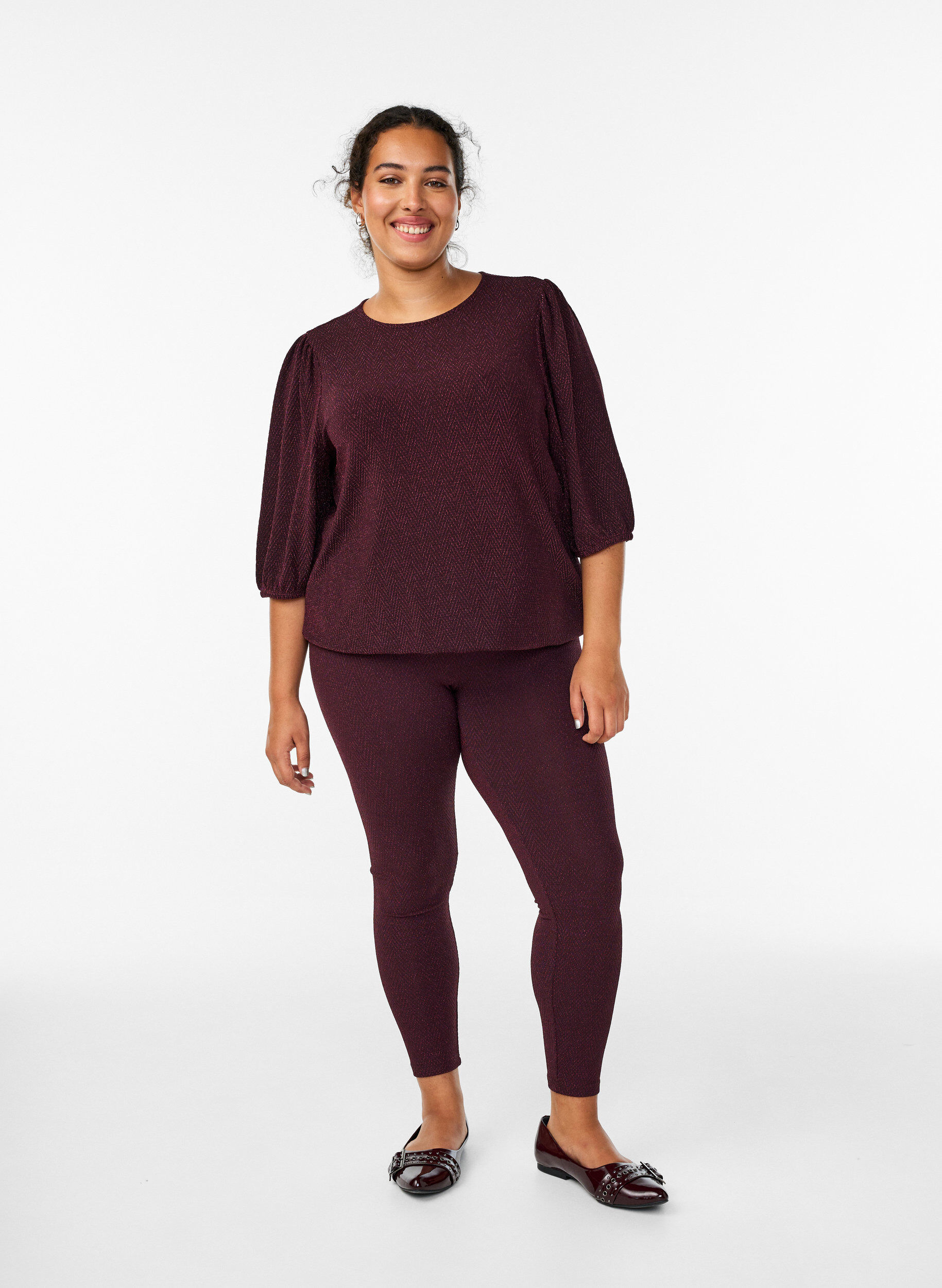Zizzi Bluse mit Glitzermuster und 3/4-&Auml;rmeln, Dunkles Bordeaux, Model image number 1
