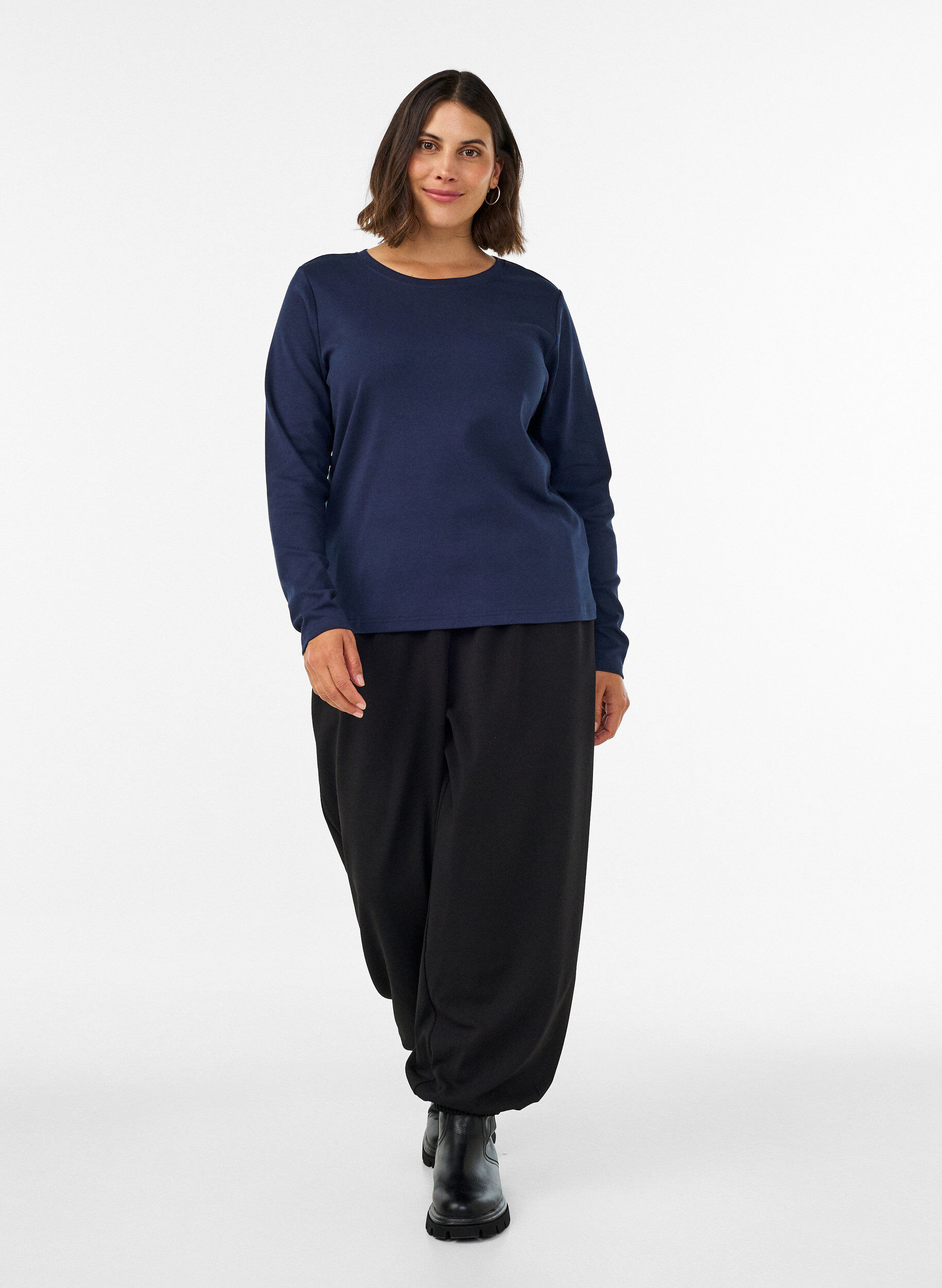 ZizziLangarm-Basic-T-Shirt mit Rundhalsausschnitt, Blau, Model image number 1