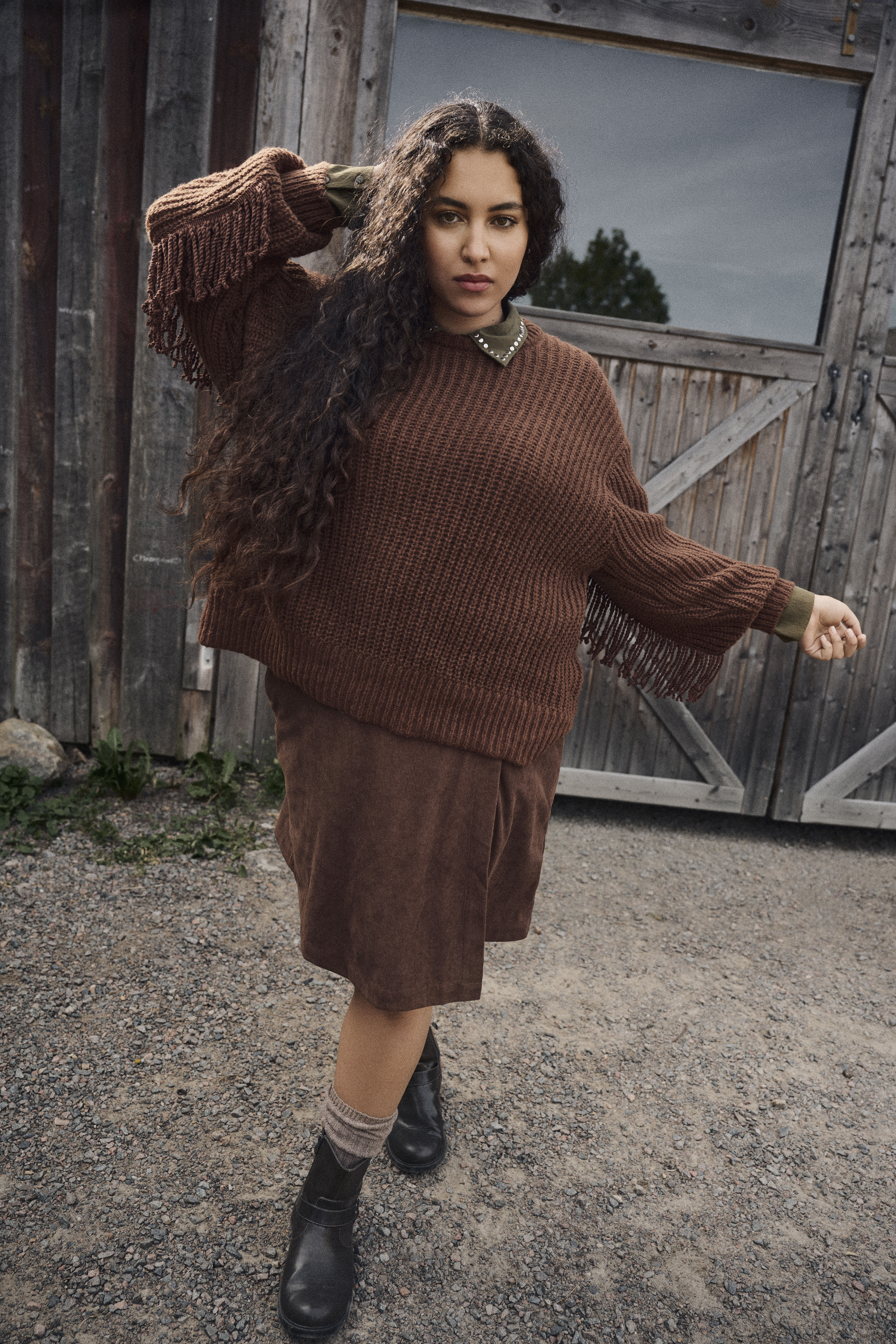 Zizzi Stricken mit Fransen, , Model