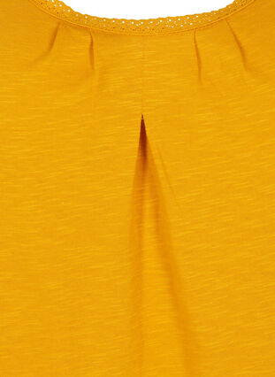 Top mit Spitzensaum, Golden Yellow, Packshot image number 2