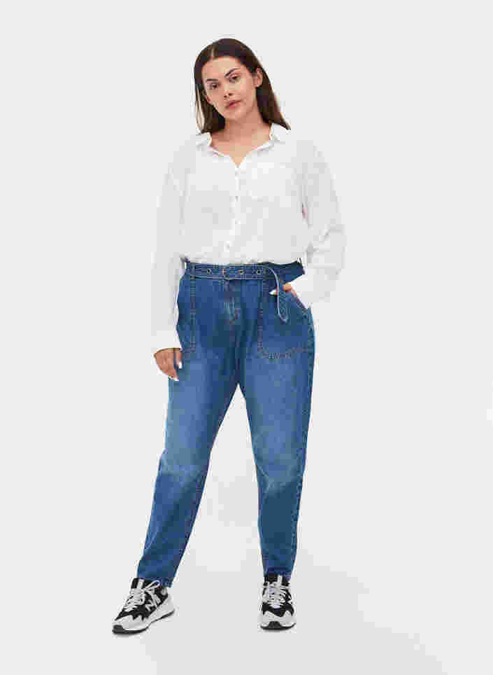 Hochtaillierte Jeans mit Gürtel, Blue denim, Model image number 0