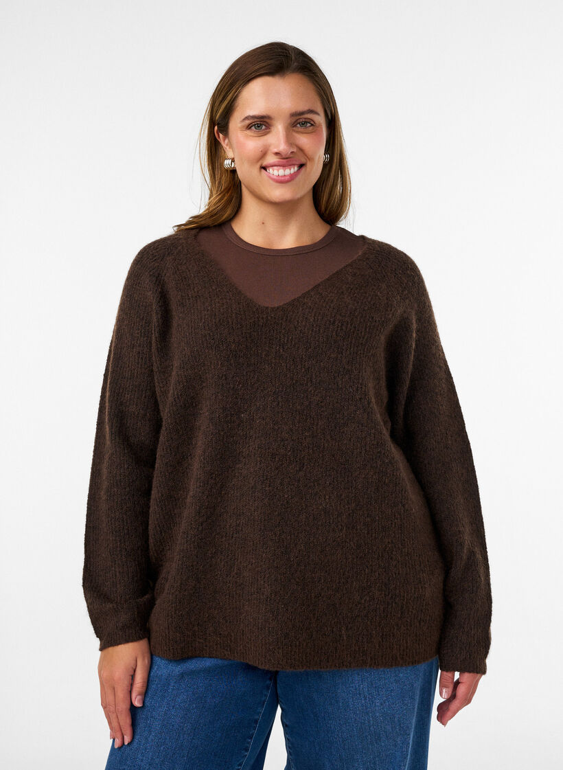 Strickbluse mit V-Ausschnitt und Raglan&auml;rmeln, Braun, Model image number 0