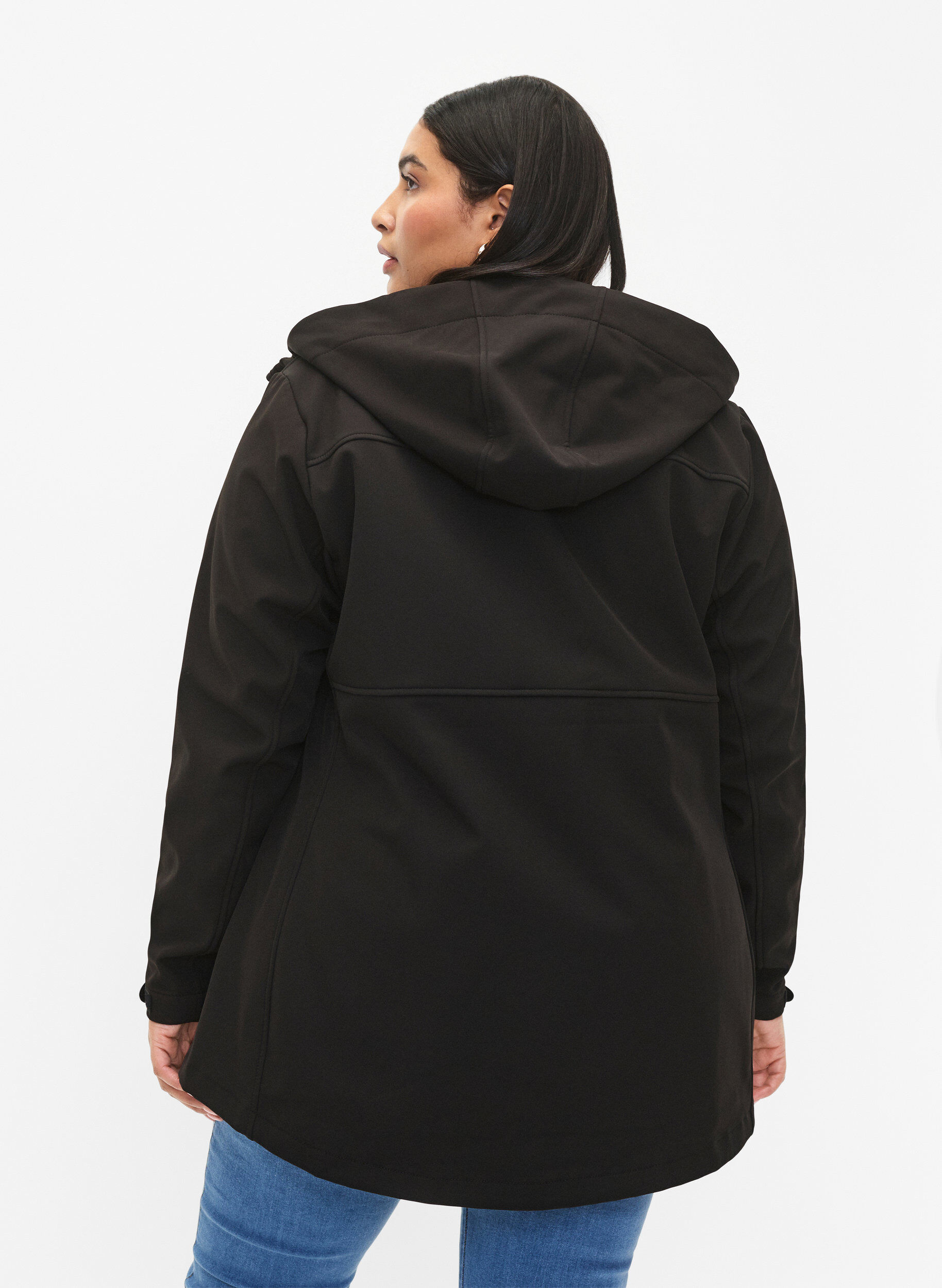 Zizzi Kurze Softshell-Jacke mit Taschen, Black, Model image number 1