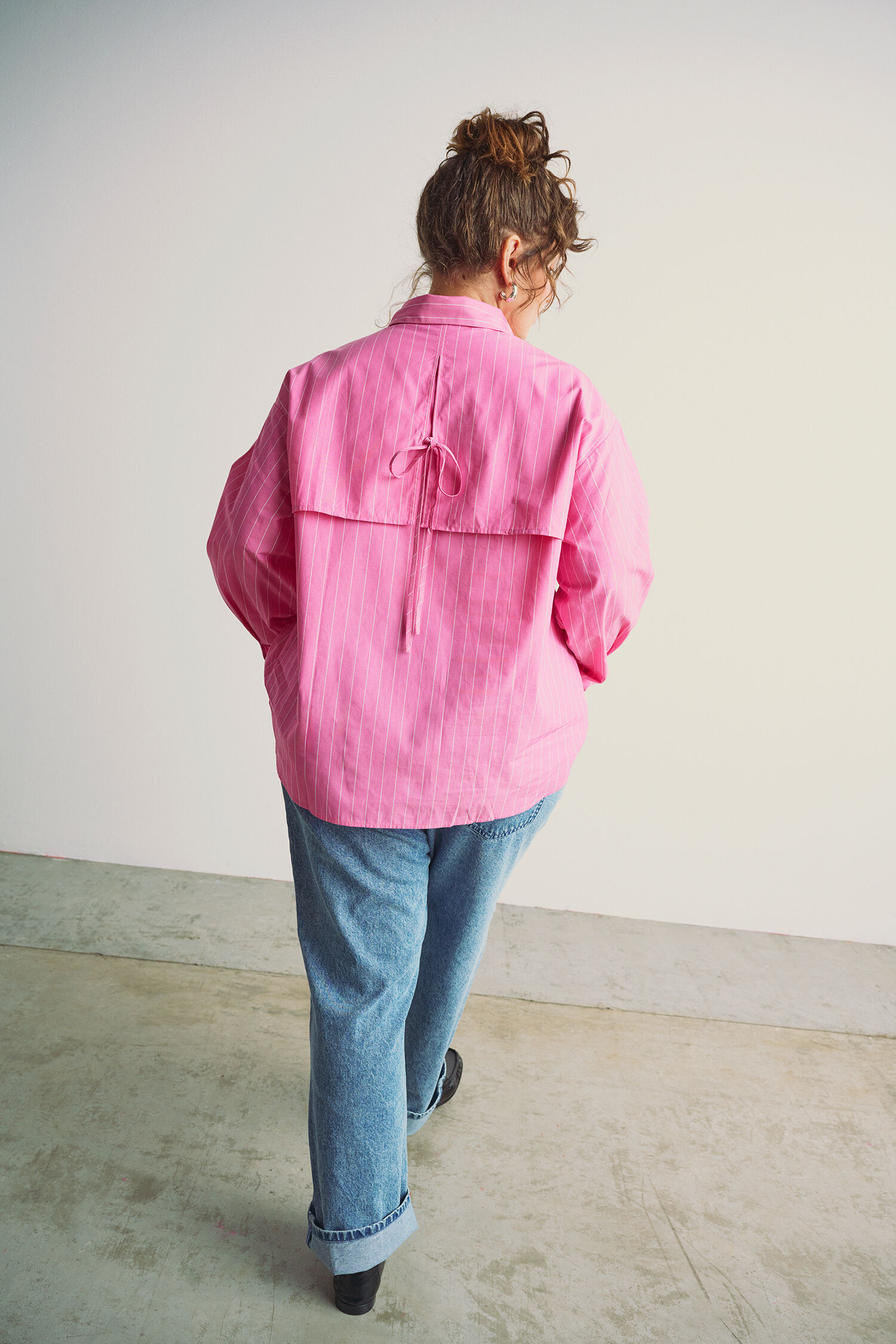 Zizzi Hemd mit Bindedetail auf der R&uuml;ckseite, , Model