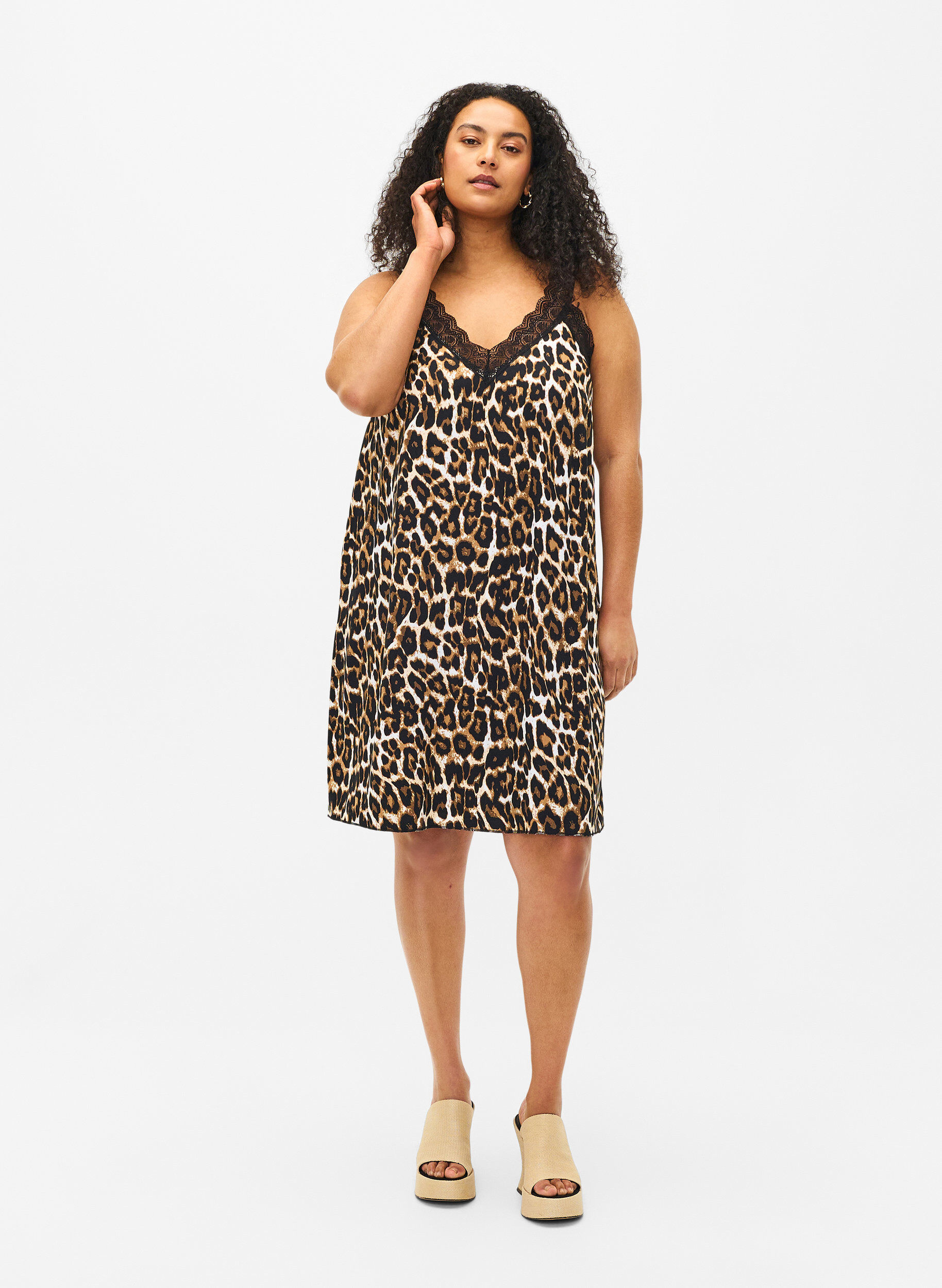 Zizzi Tr&auml;gerkleid aus Viskose mit Spitze, Leopard, Model image number 2