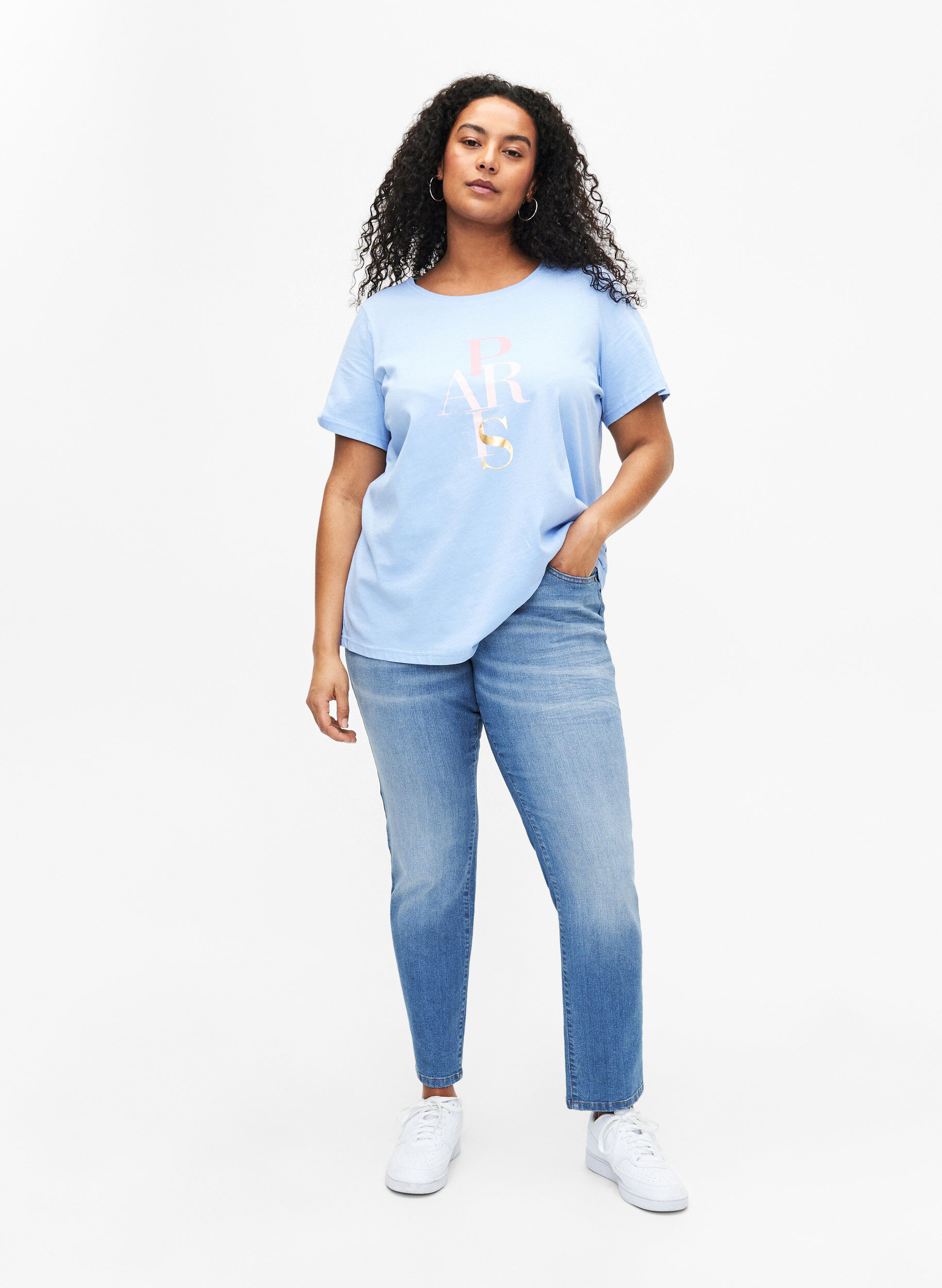 Zizzi Baumwoll-T-Shirt mit Textaufdruck, Serenity w. Paris, Model image number 2