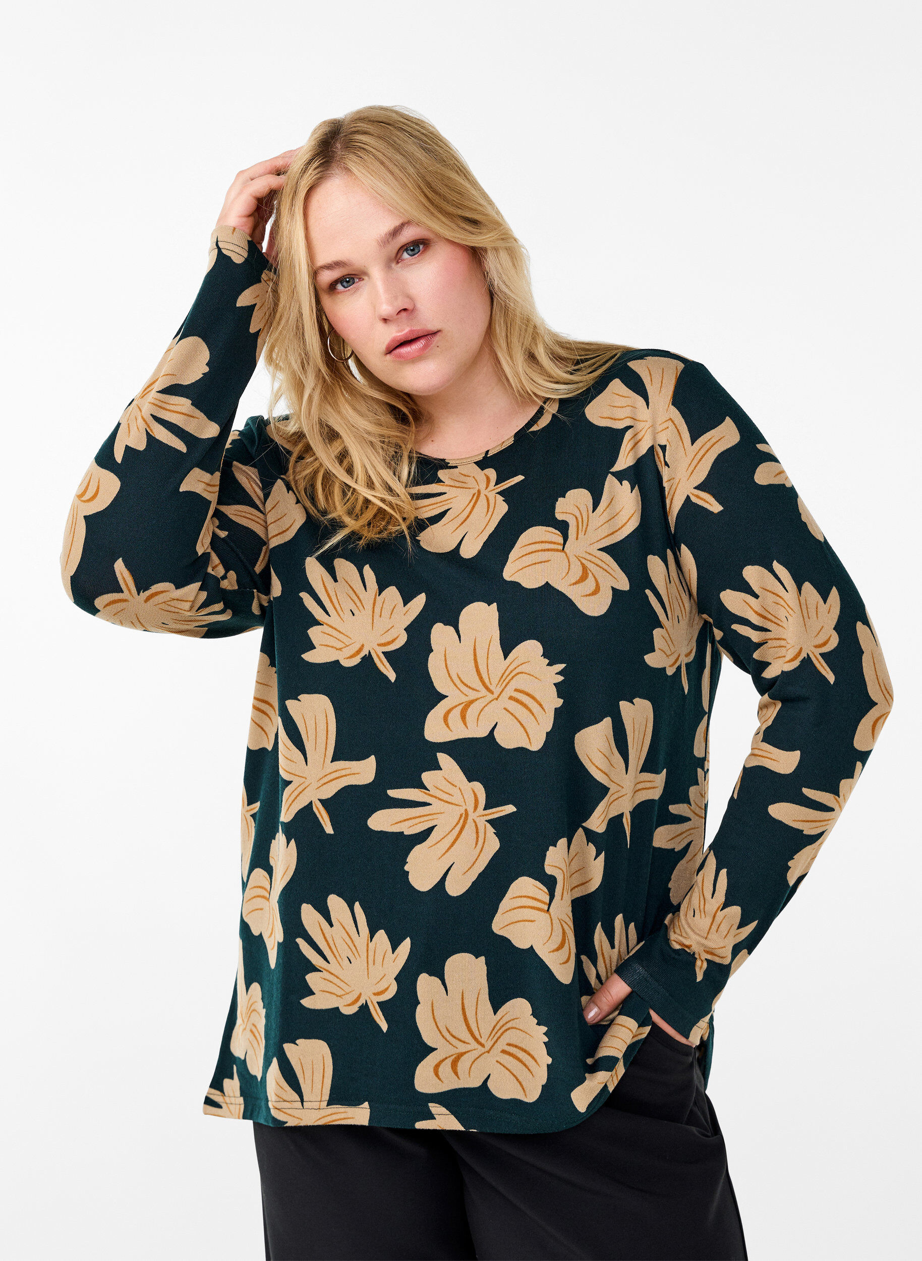  Bluse mit Blumenmuster und langen &Auml;rmeln, Gr&uuml;n, Model
