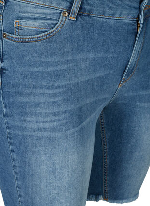 Slim Fit Denim-Shorts mit Fransensaum, Dark blue denim, Packshot image number 2