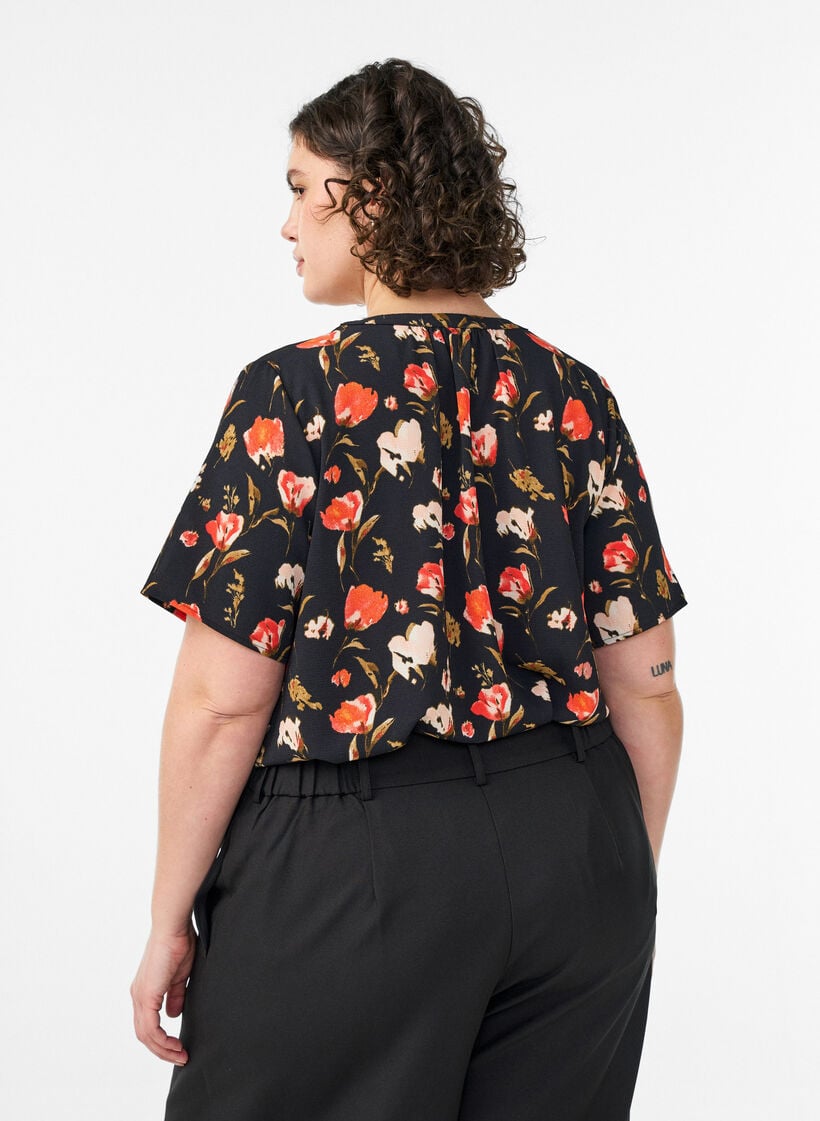Bluse mit kurzen &Auml;rmeln und V-Ausschnitt, Schwarz, Model image number 2