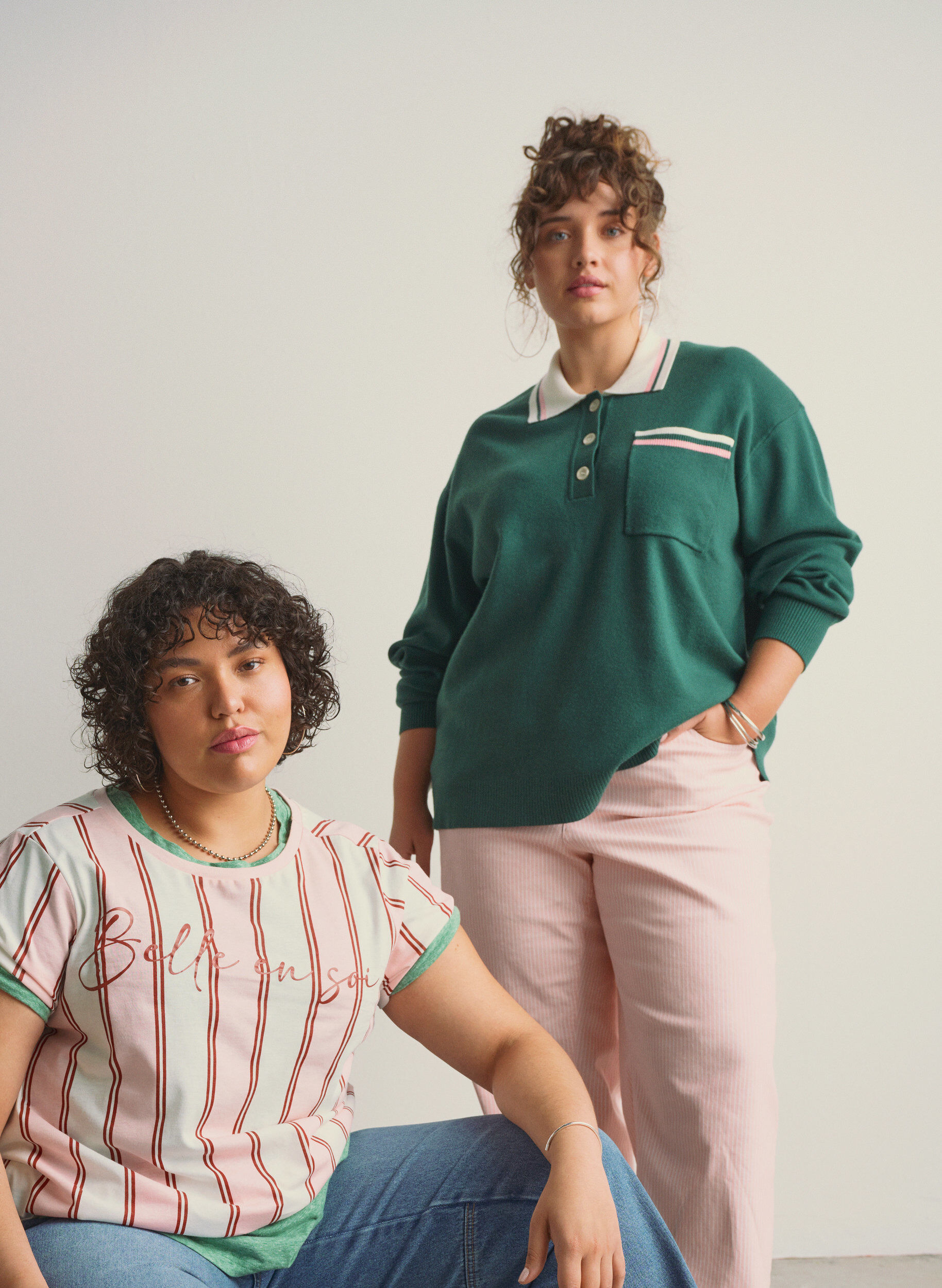 Zizzi Strickbluse mit Polokragen und Kontraststreifen, Gr&uuml;n, Image image number 0