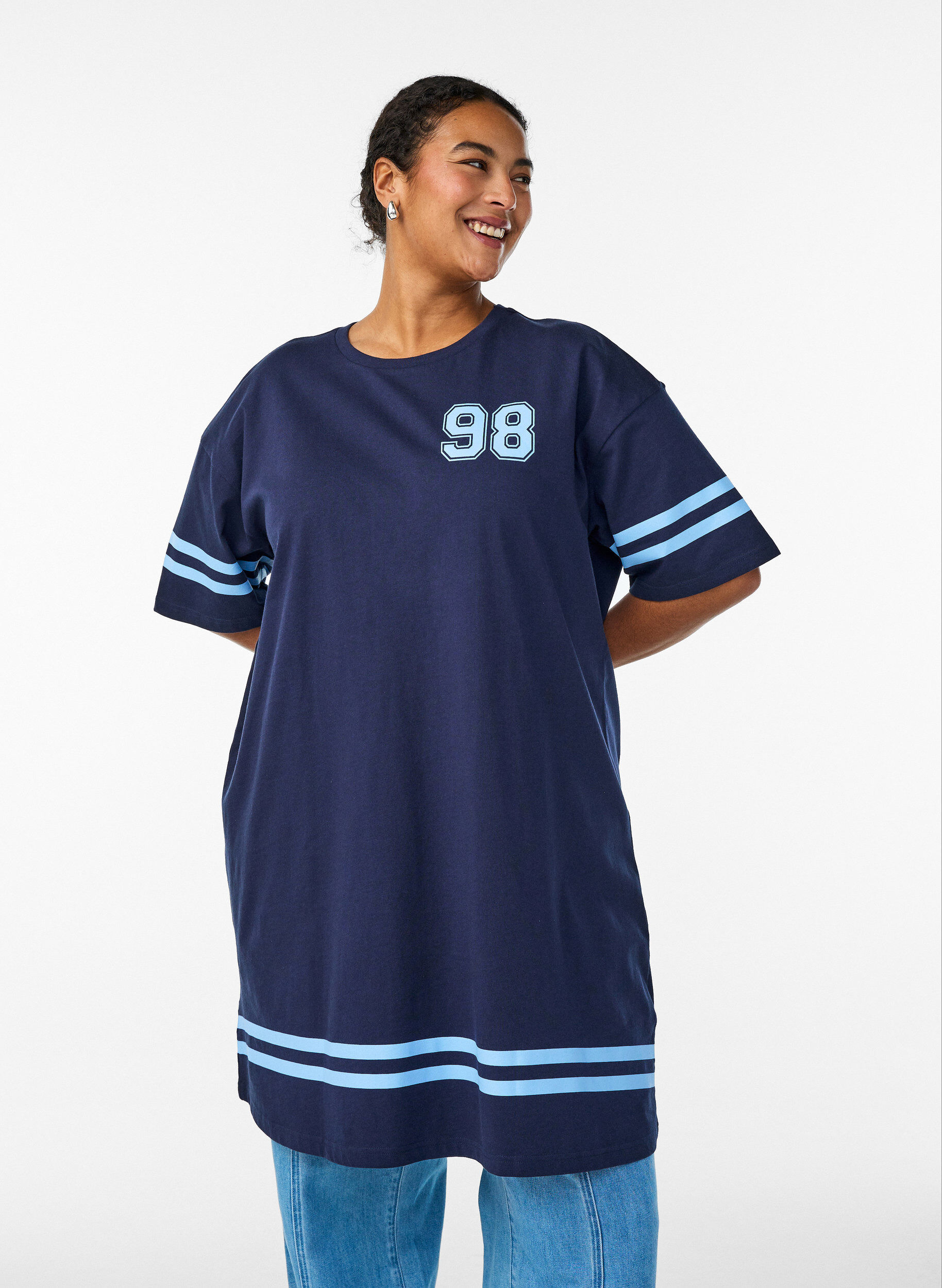 ZizziKurzes T-Shirt-Kleid mit sportlichen Details, Blau, Model image number 0