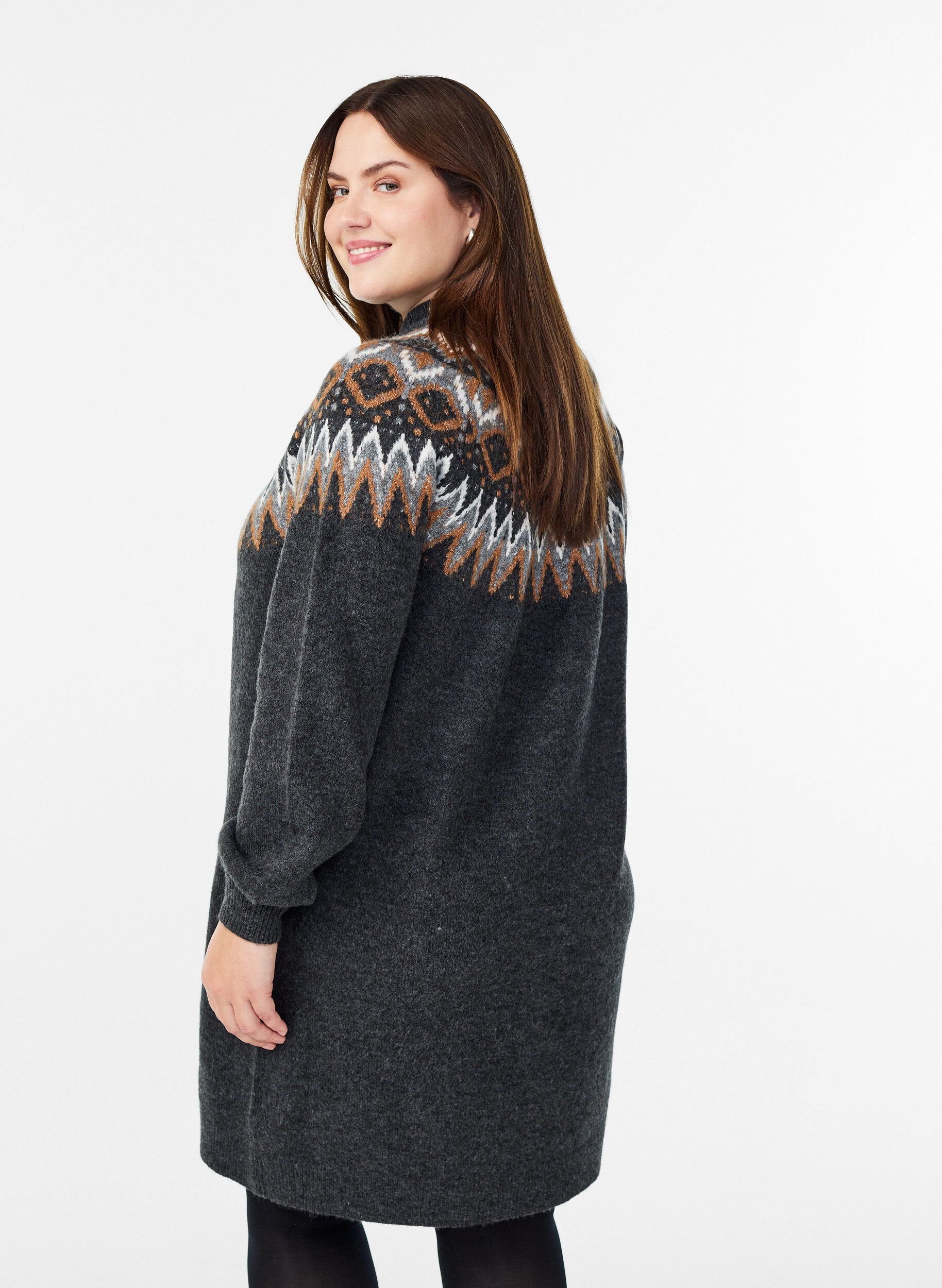 Zizzi Strickkleid mit Jacquardmuster und Ballon&auml;rmeln, Grau, Model image number 2