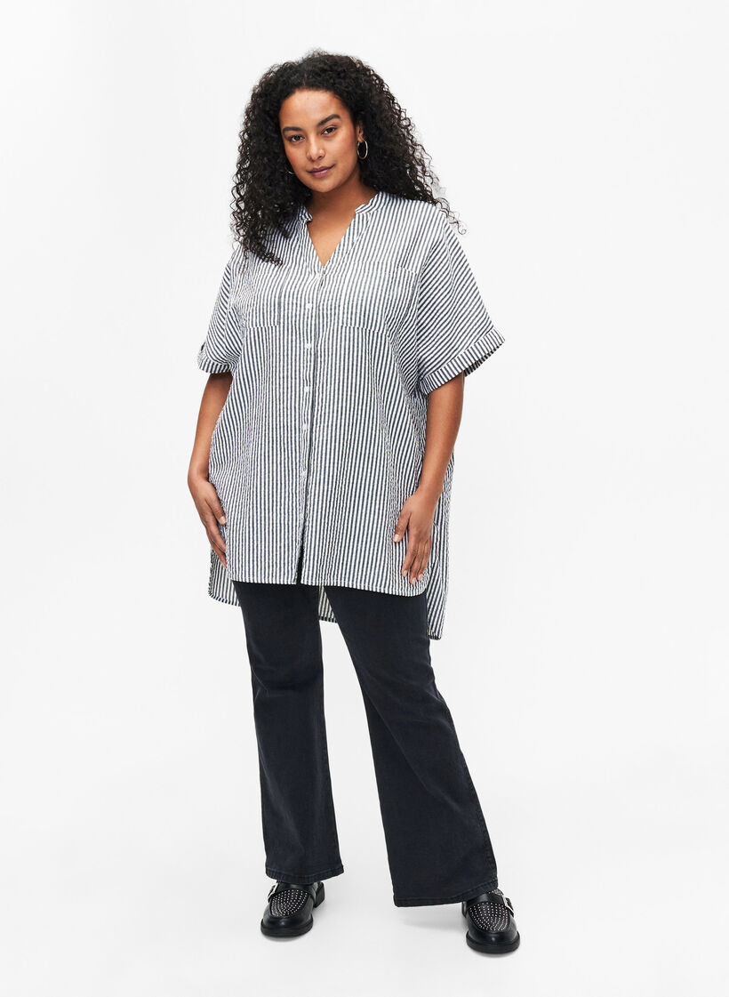 Gestreiftes Hemd mit Brusttaschen, White/Black Stripe, Model image number 2