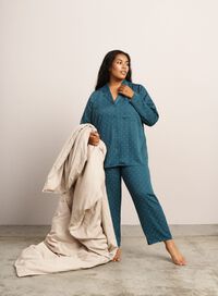 Pyjamas in schönem Design Set Preis 79,99 EUR, , Model