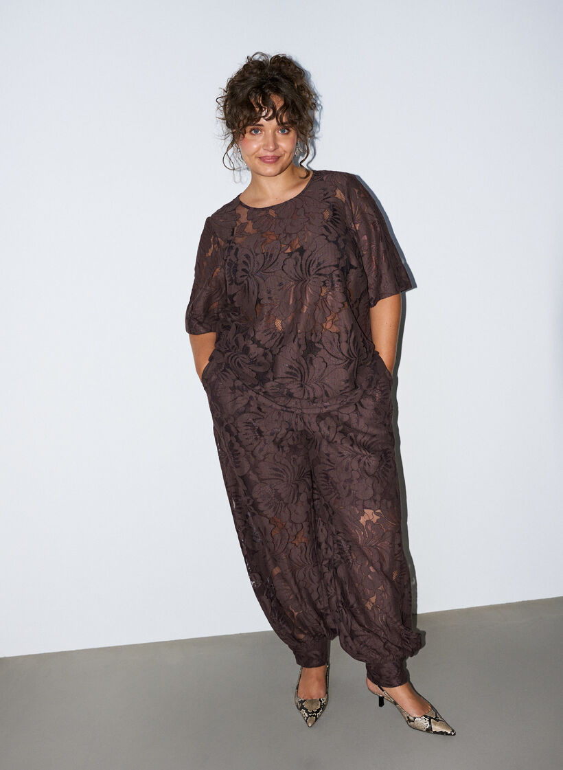 Bluse aus Spitze mit kurzen &Auml;rmeln, Braun, Model image number 1