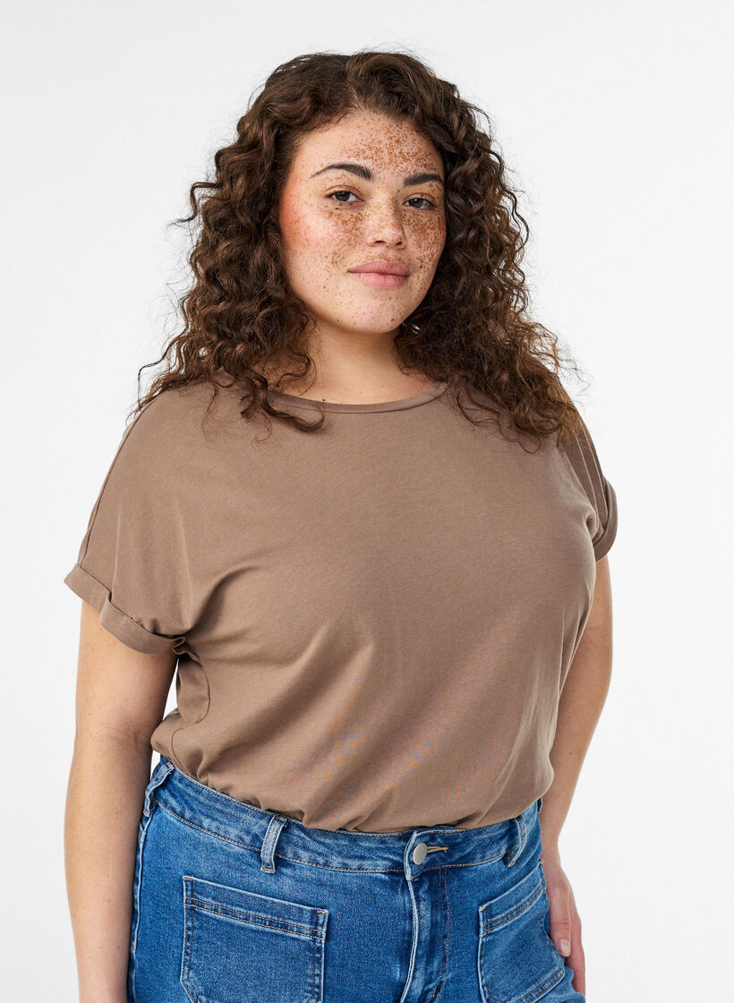 Kurz&auml;rmeliges T-Shirt aus Baumwollmischgewebe, Braun, Model image number 0