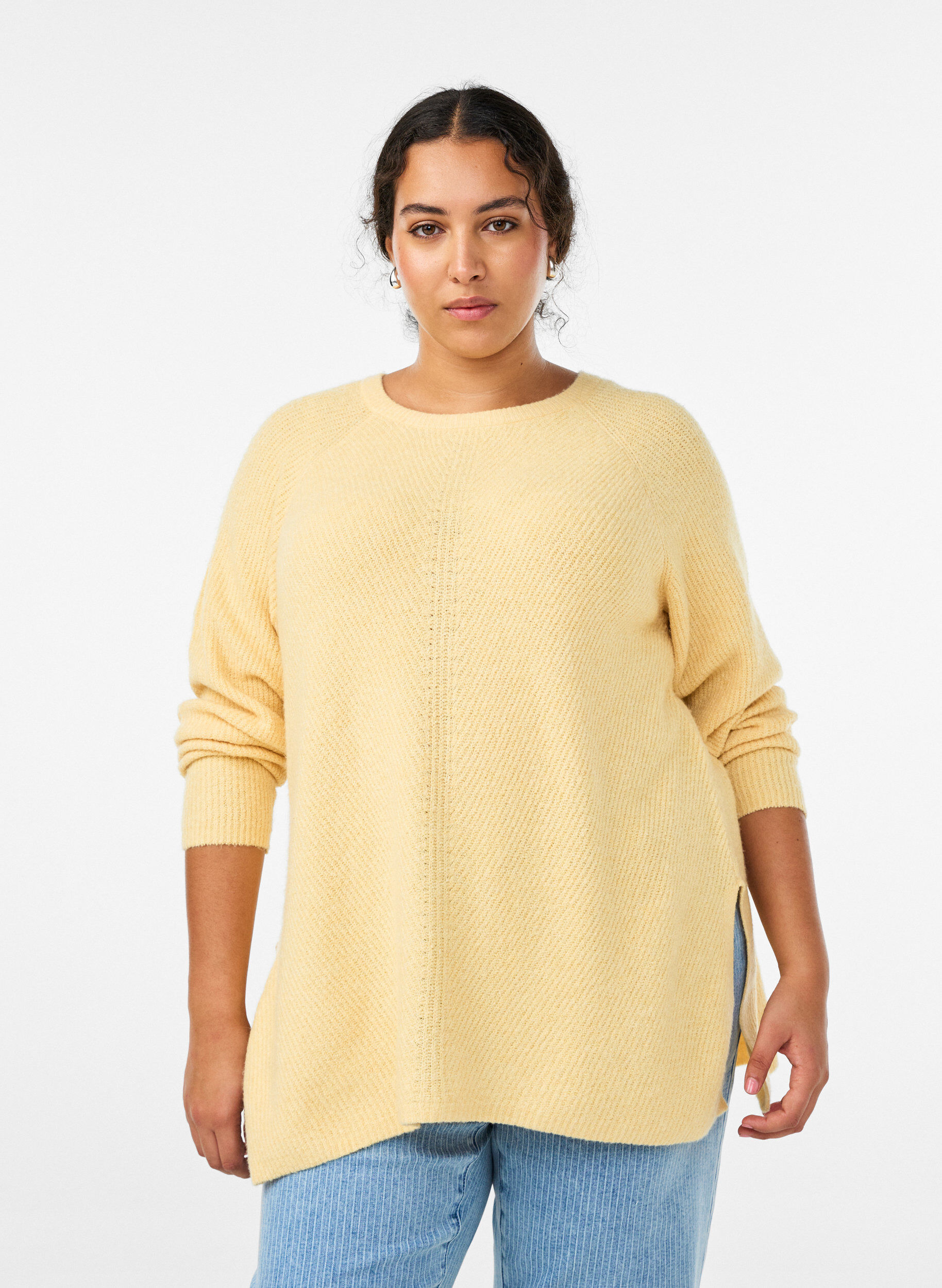 Strickpullover mit diagonalem Muster und Raglan&auml;rmeln, Gelb, Model