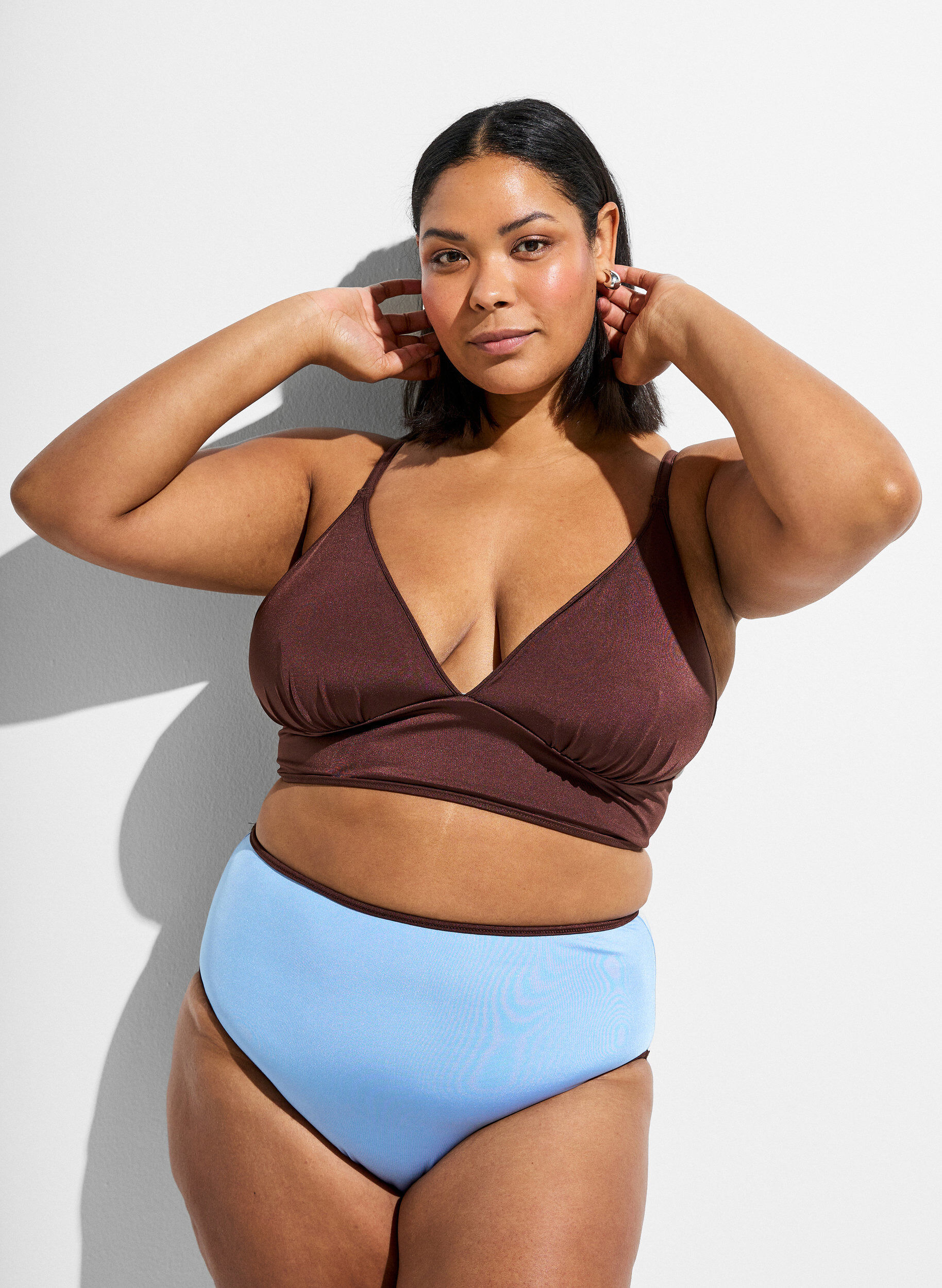 ZizziWende-Bikinihose mit normaler Taillenh&ouml;he, Braun, Model image number 0