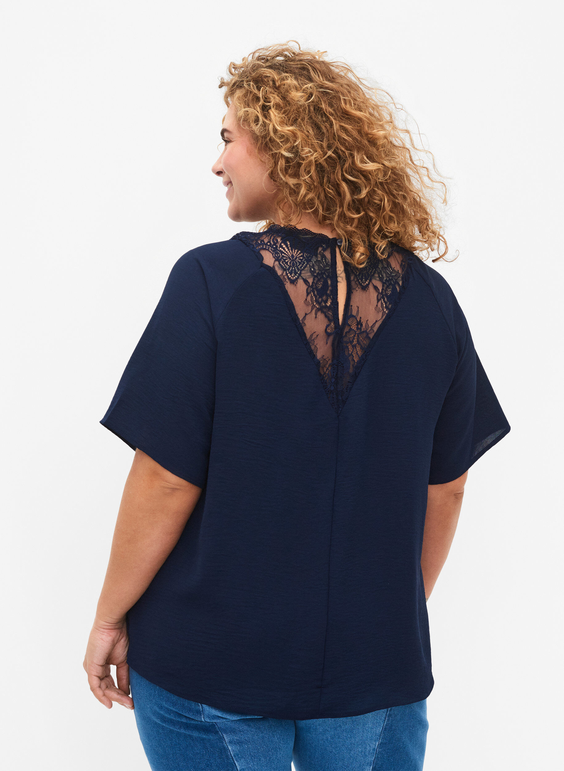 Zizzi Kurz&auml;rmelige Bluse mit Spitze , Navy Blazer, Model image number 1