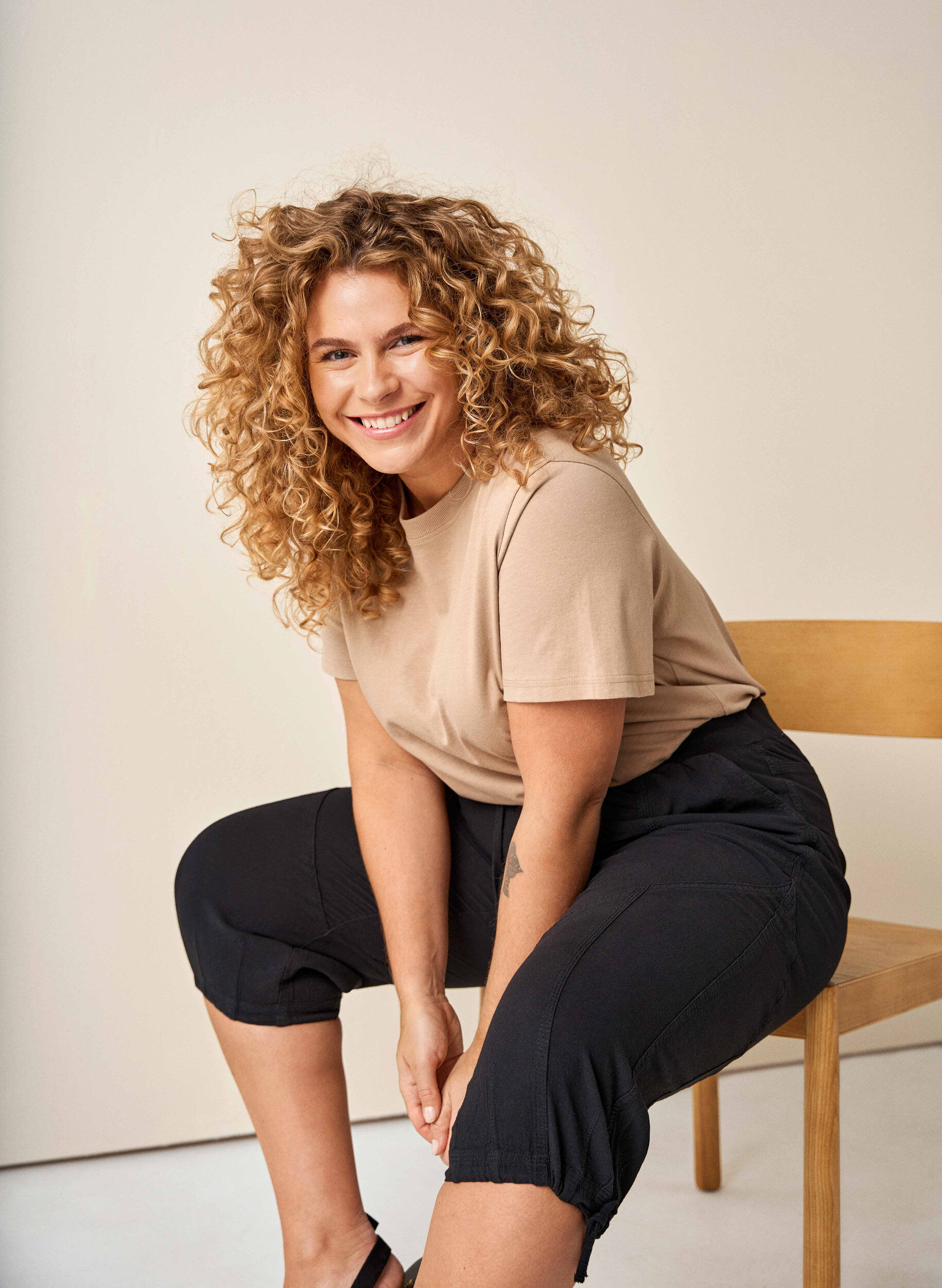 Zizzi Capri-Hose aus Baumwolle, Schwarz, Image image number 0