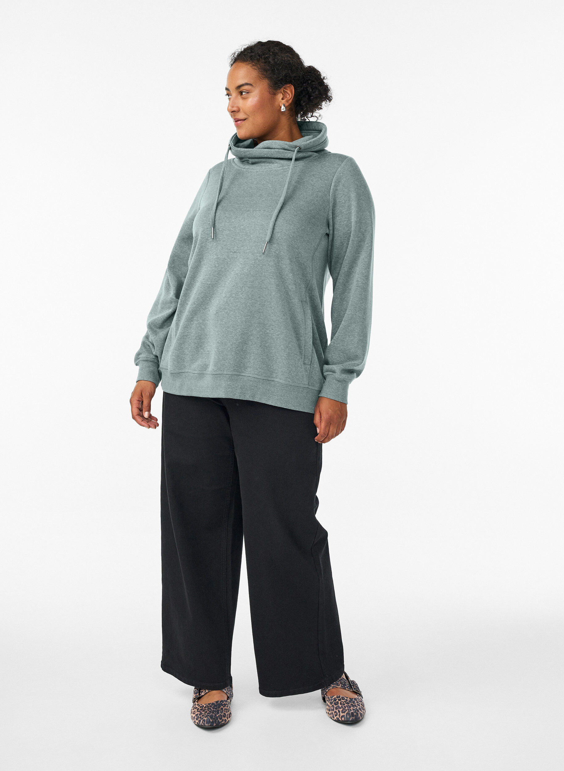ZizziSweatshirt mit Stehkragen und Taschen, Gr&uuml;n, Model image number 1