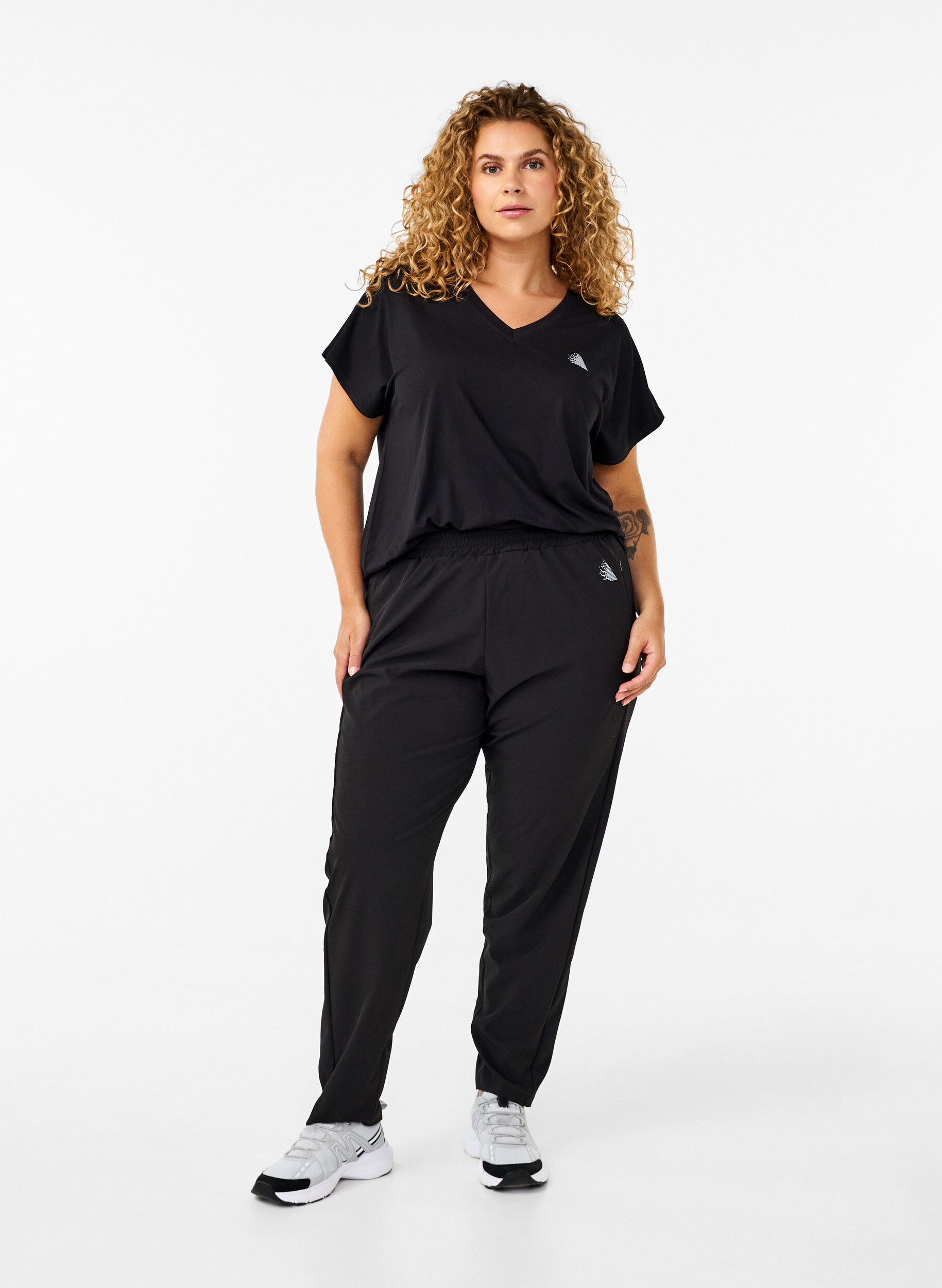 Zizzi T-Shirt f&uuml;r das Training, mit V-Ausschnitt, Black, Model image number 2