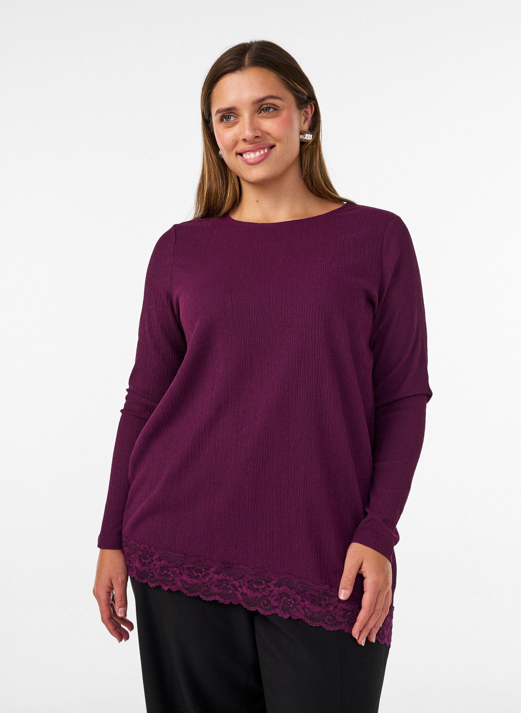 ZizziJerseybluse mit asymmetrischem Spitzenbesatz, Lila, Model image number 0
