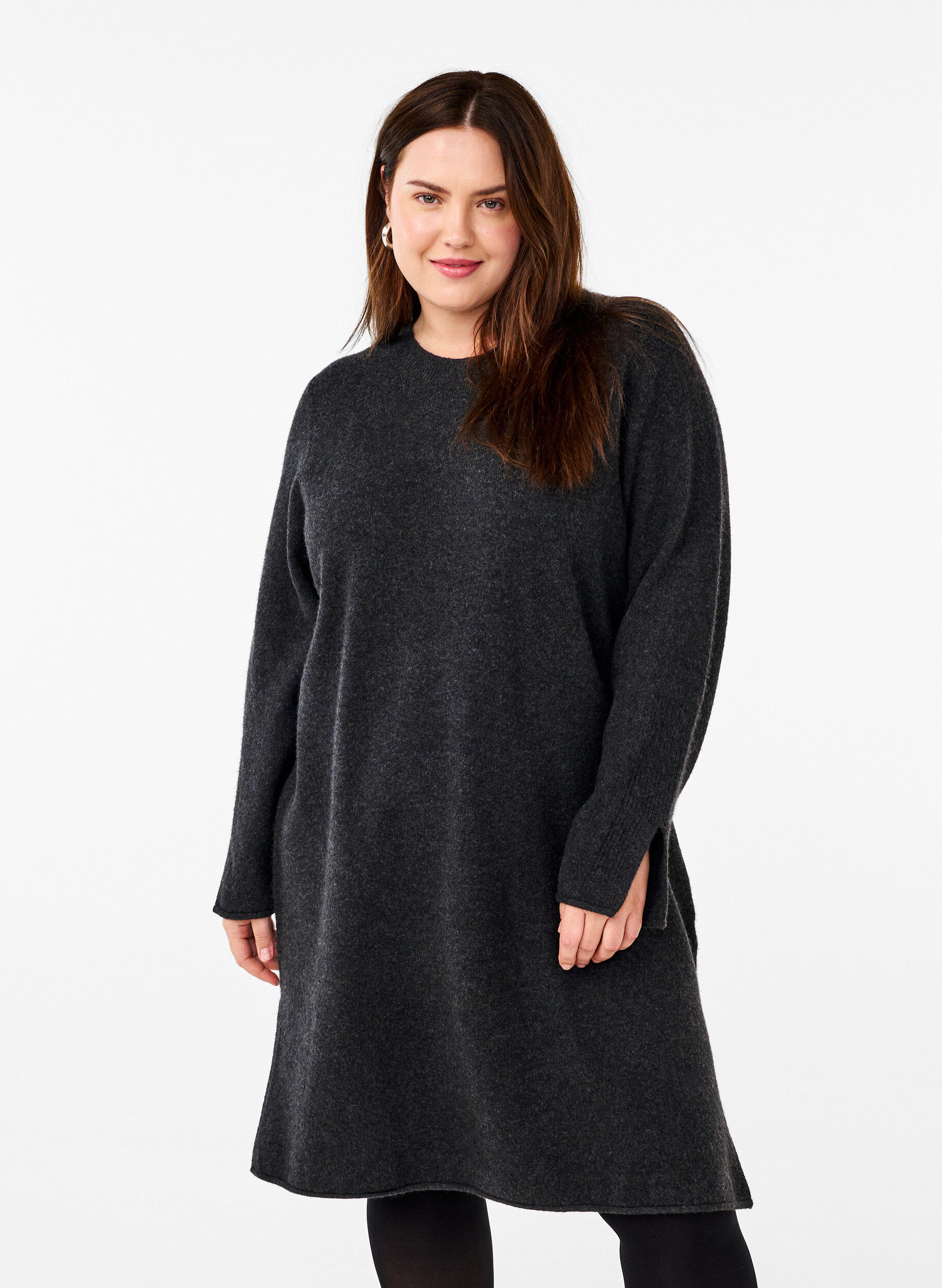 Zizzi Strickkleid mit Rundhalsausschnitt und Schlitz, Dark Grey Melange, Model image number 0