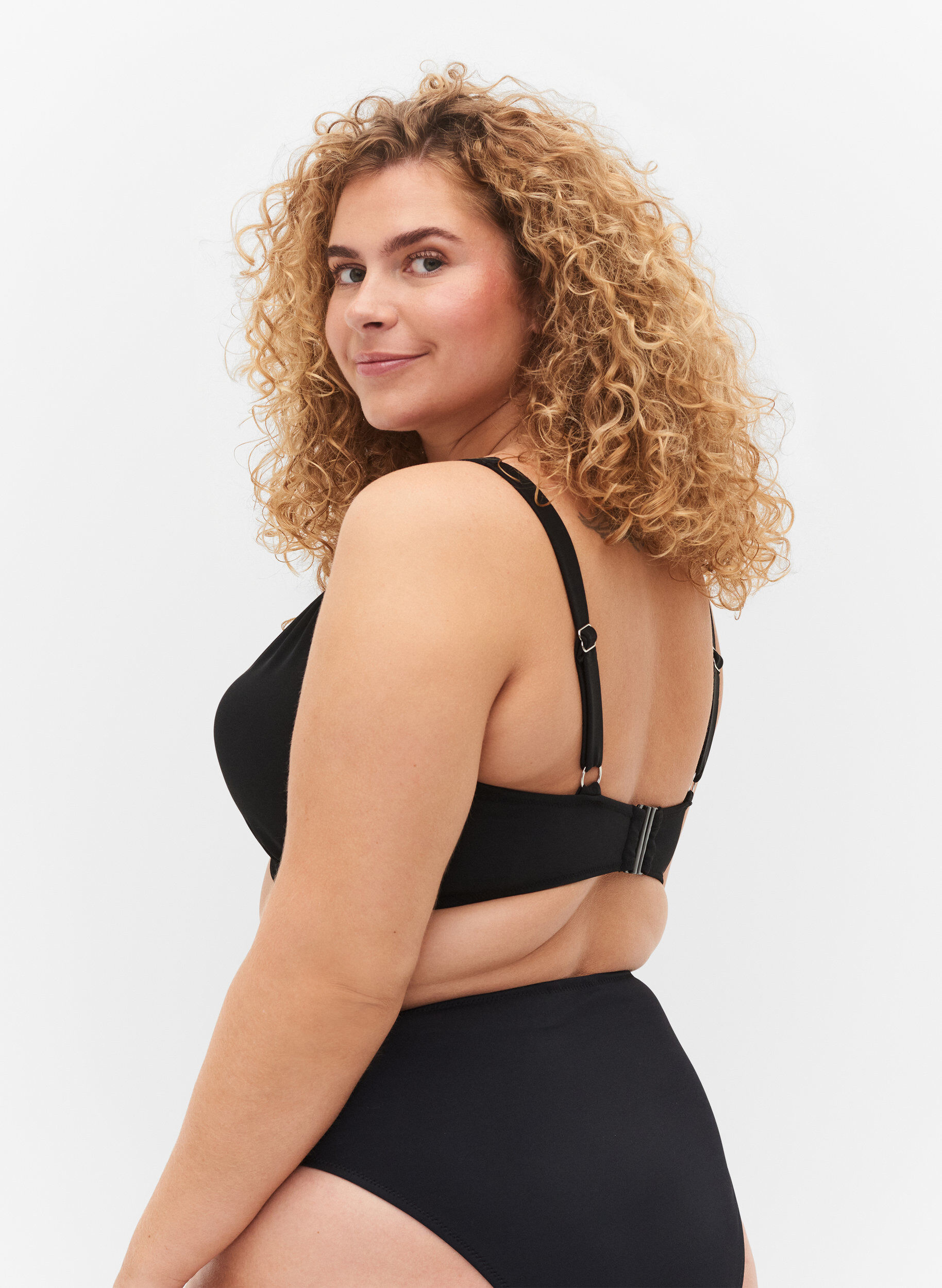 Zizzi Bikini-B&uuml;gel-BH mit herausnehmbaren Pads, Black, Model image number 1