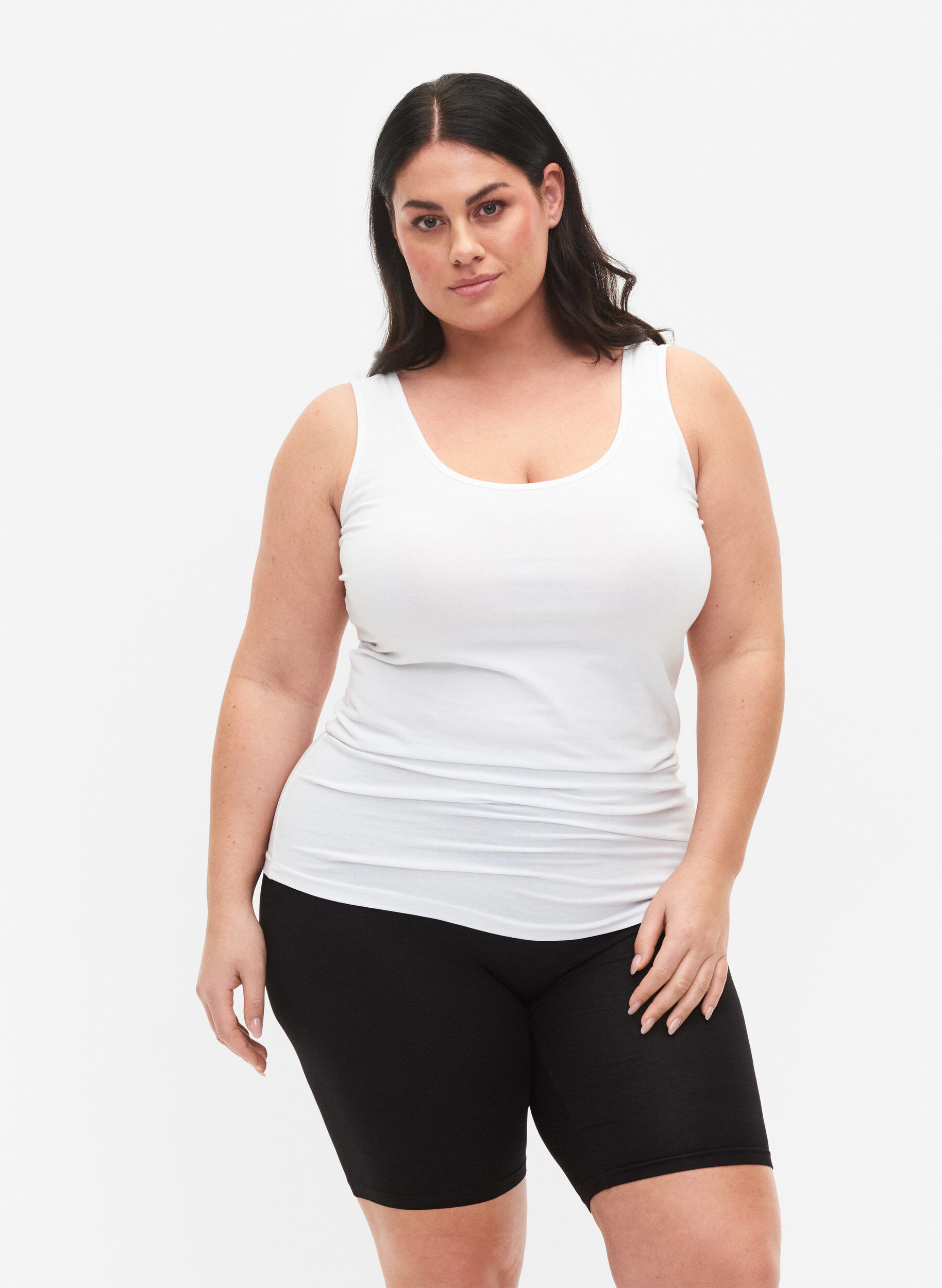 Zizzi 2er-Pack Radlershorts aus Viskose, Schwarz, Model image number 0