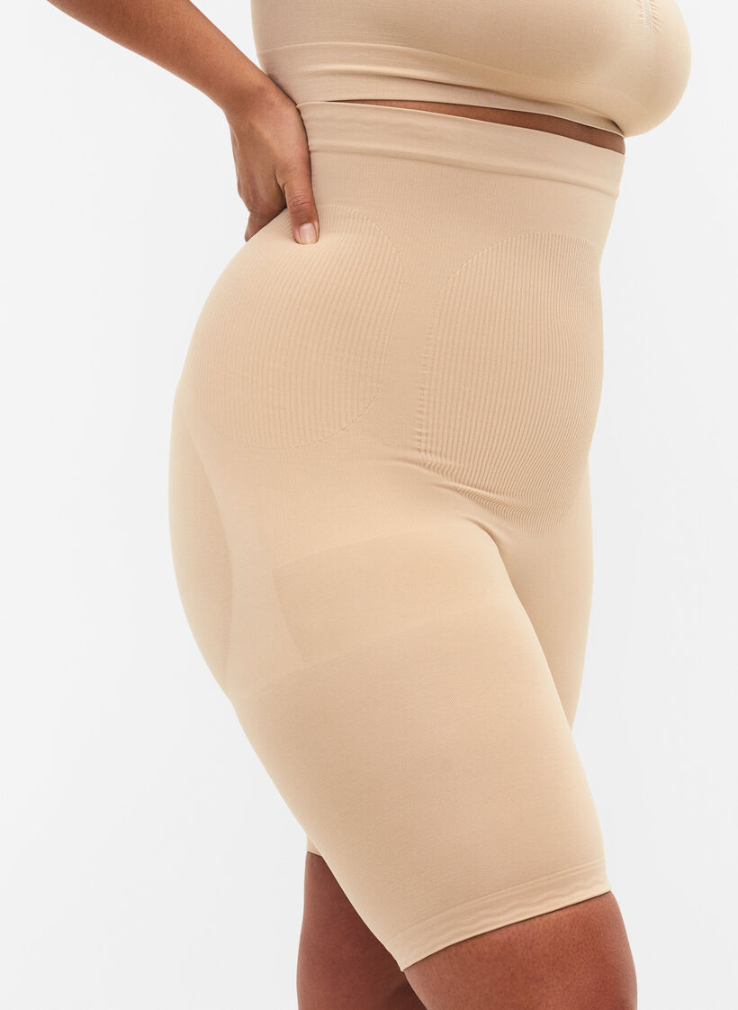 Hochtaillierte Shapewear Shorts, Beige, Model image number 3