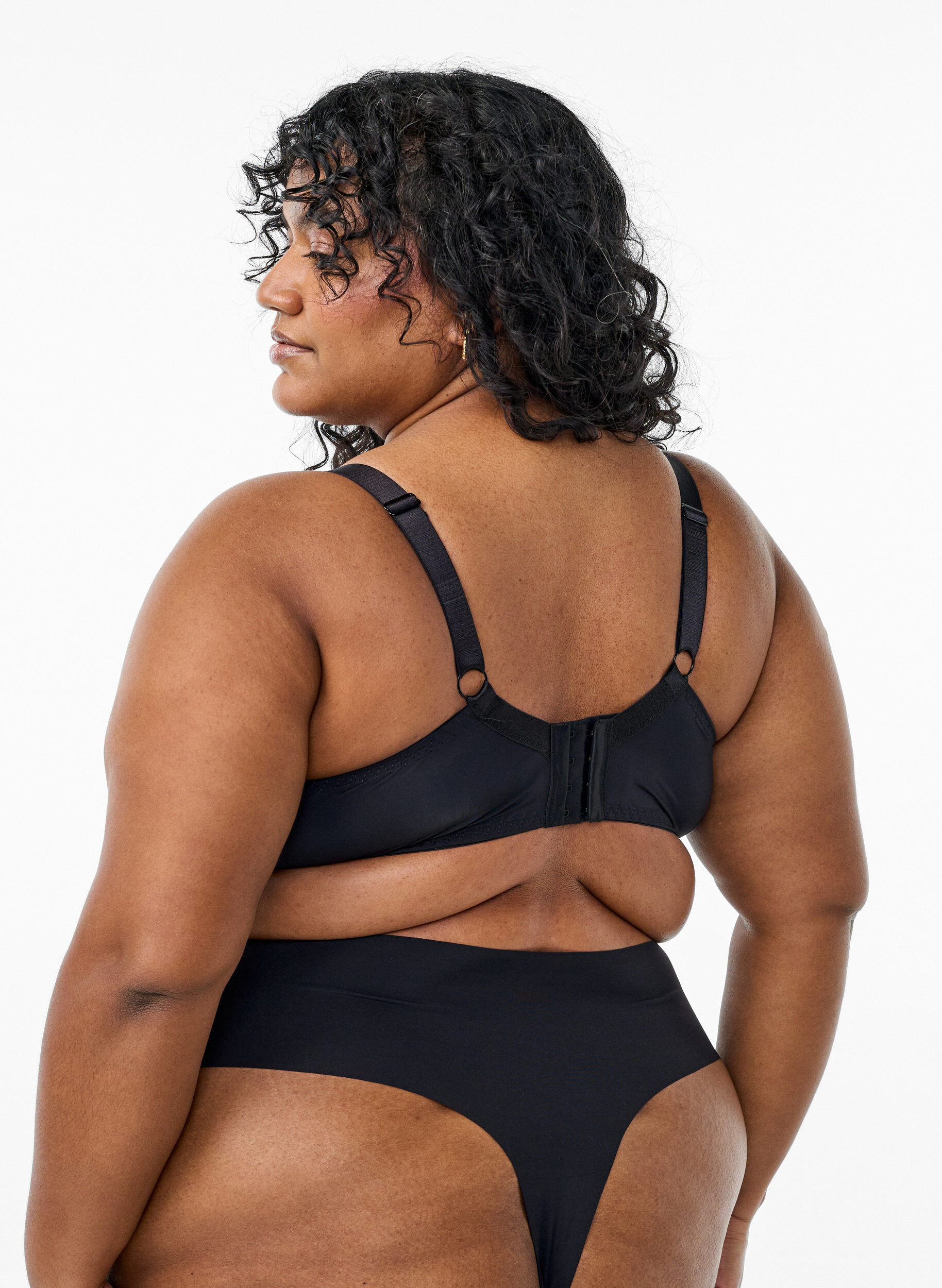 Zizzi Wattierter BH mit Spitze, Schwarz, Model image number 2