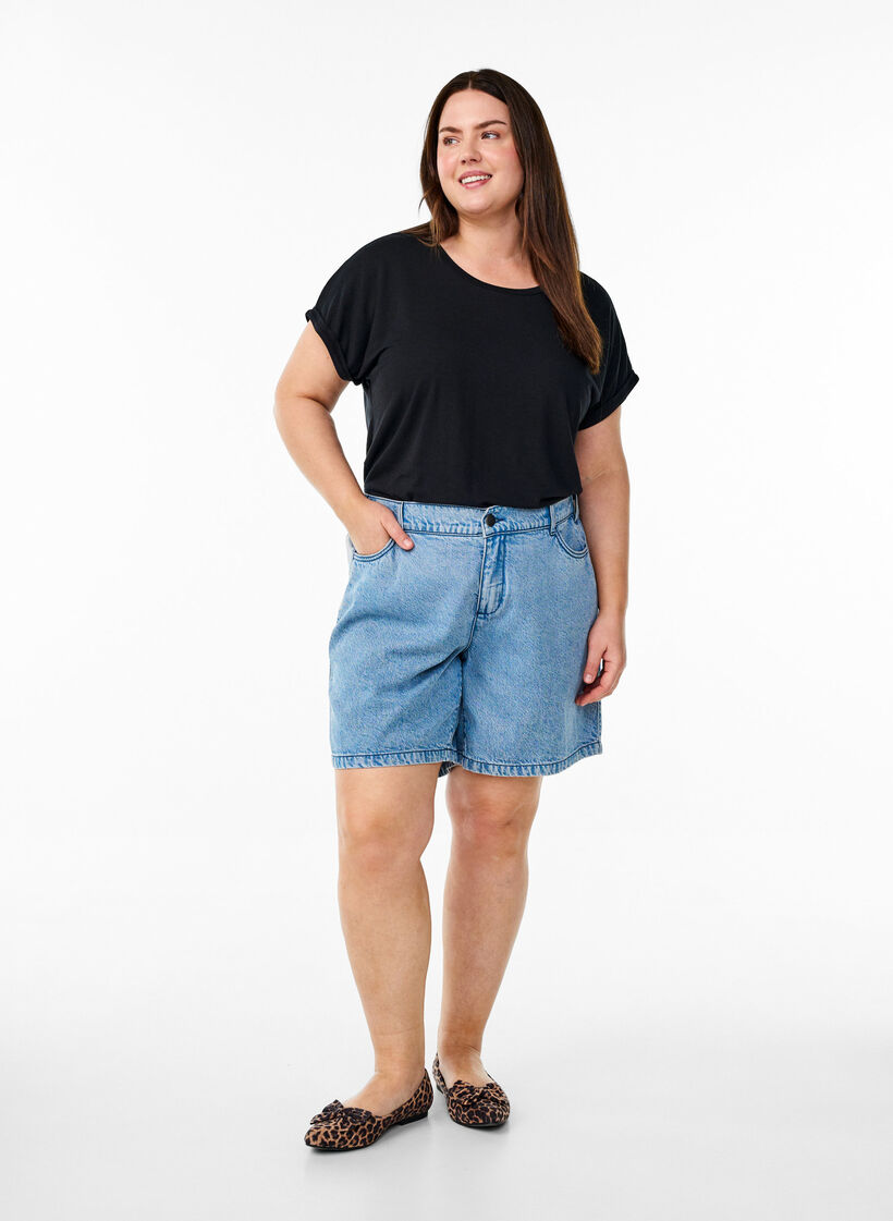 Lockeres T-Shirt mit Rundhalsausschnitt, Schwarz, Model image number 1