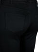 Schmale Passform Emily Jeans mit normaler Taille, Schwarz, Model image number 3