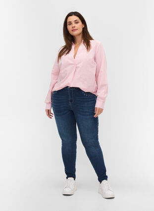 Nille Jeans mit hoher Taille und Stickerei, Blue denim, Model image number 0