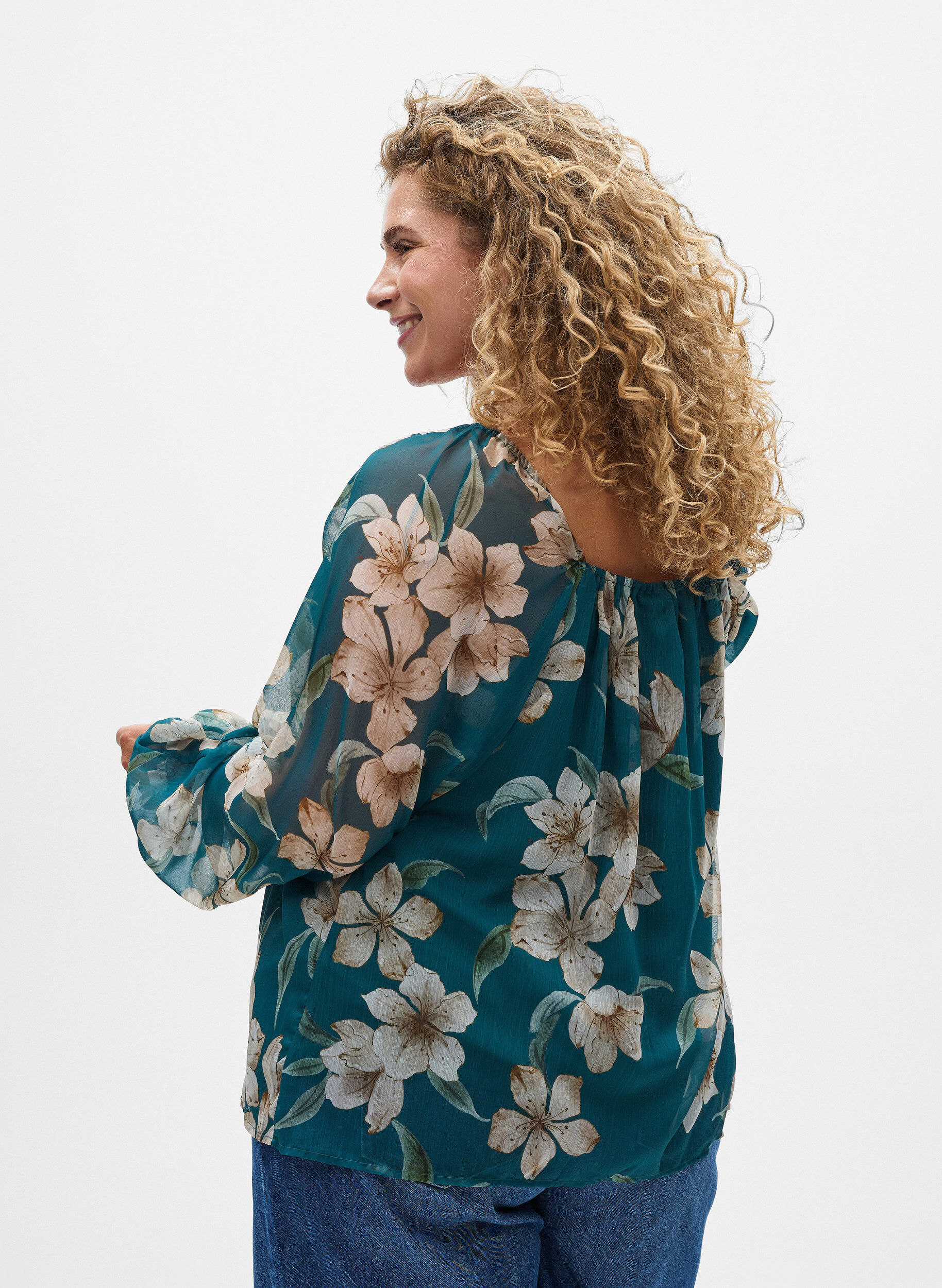Zizzi Bluse aus Chiffon mit gebl&uuml;mtem Print und langen &Auml;rmeln, Gr&uuml;n, Model image number 2