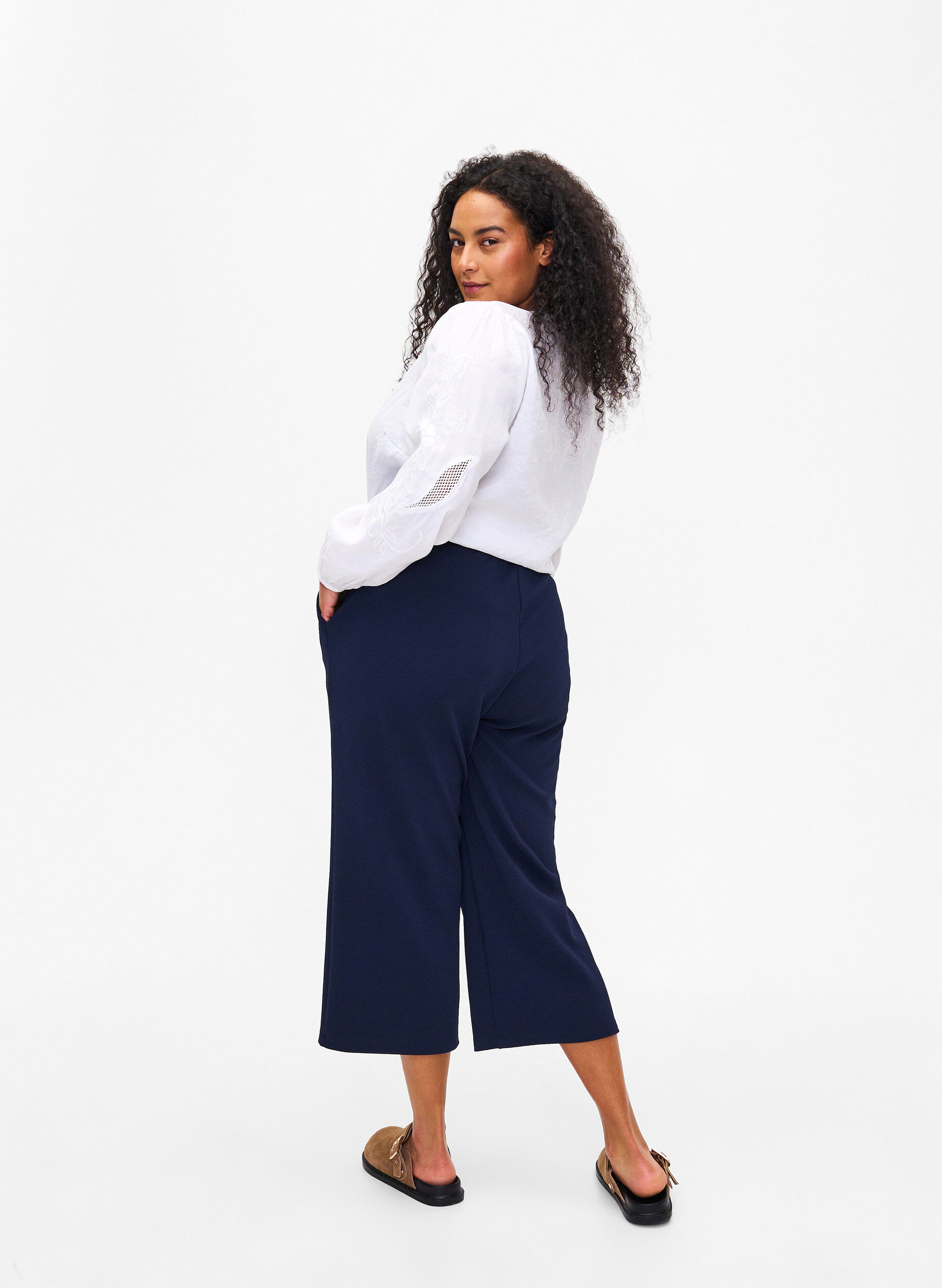 Zizzi7/8 Hose mit lockerer Passform, Blau, Model image number 1