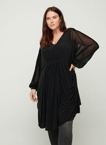 Langarm Kleid mit V-Ausschnitt und Smock, Black, Model image number 0