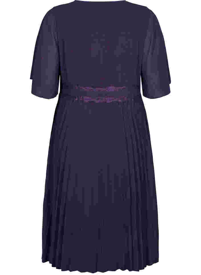 Kurzärmeliges plissiertes Kleid, Purple Velvet, Packshot image number 1